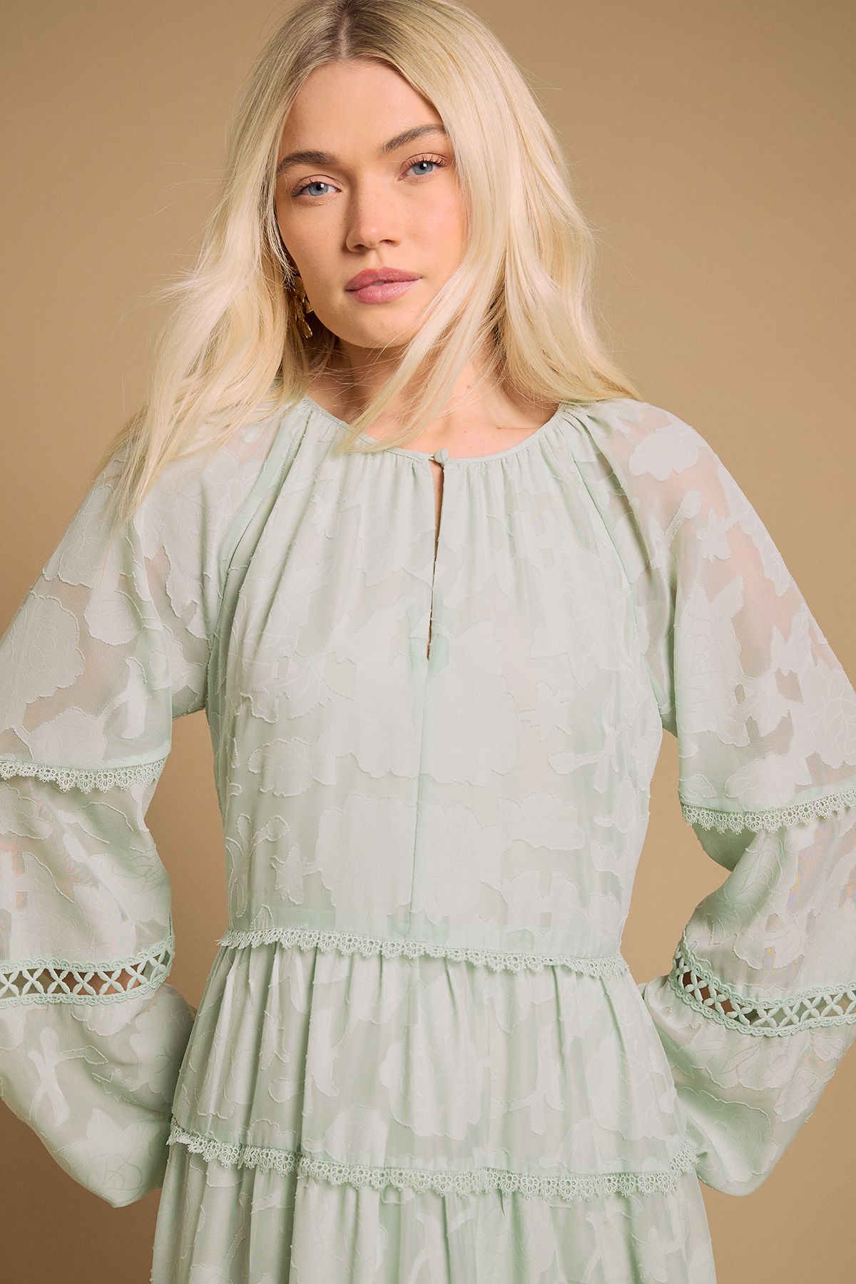 Oasis Lace Detail Smock Maxi Dress Green image 4