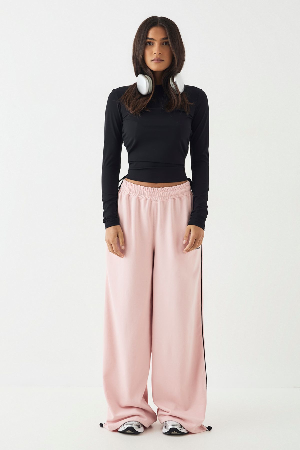 DSGN Studio DSGN Studio Piping Detail Mid Rise Toggle Jogger Baby Pink image 5