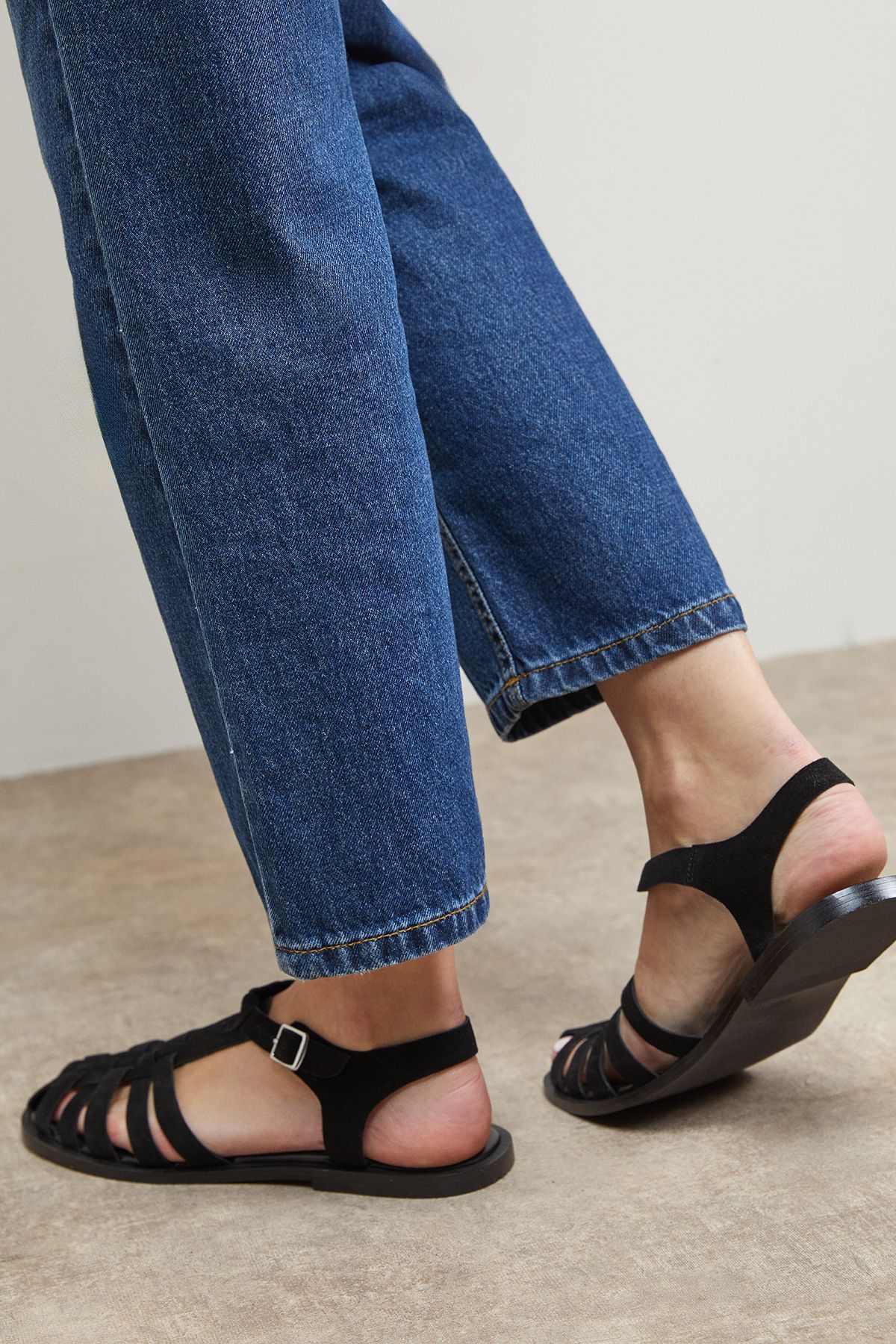 Oasis Fiora Suede Fisherman Flat Shoes Black image 3