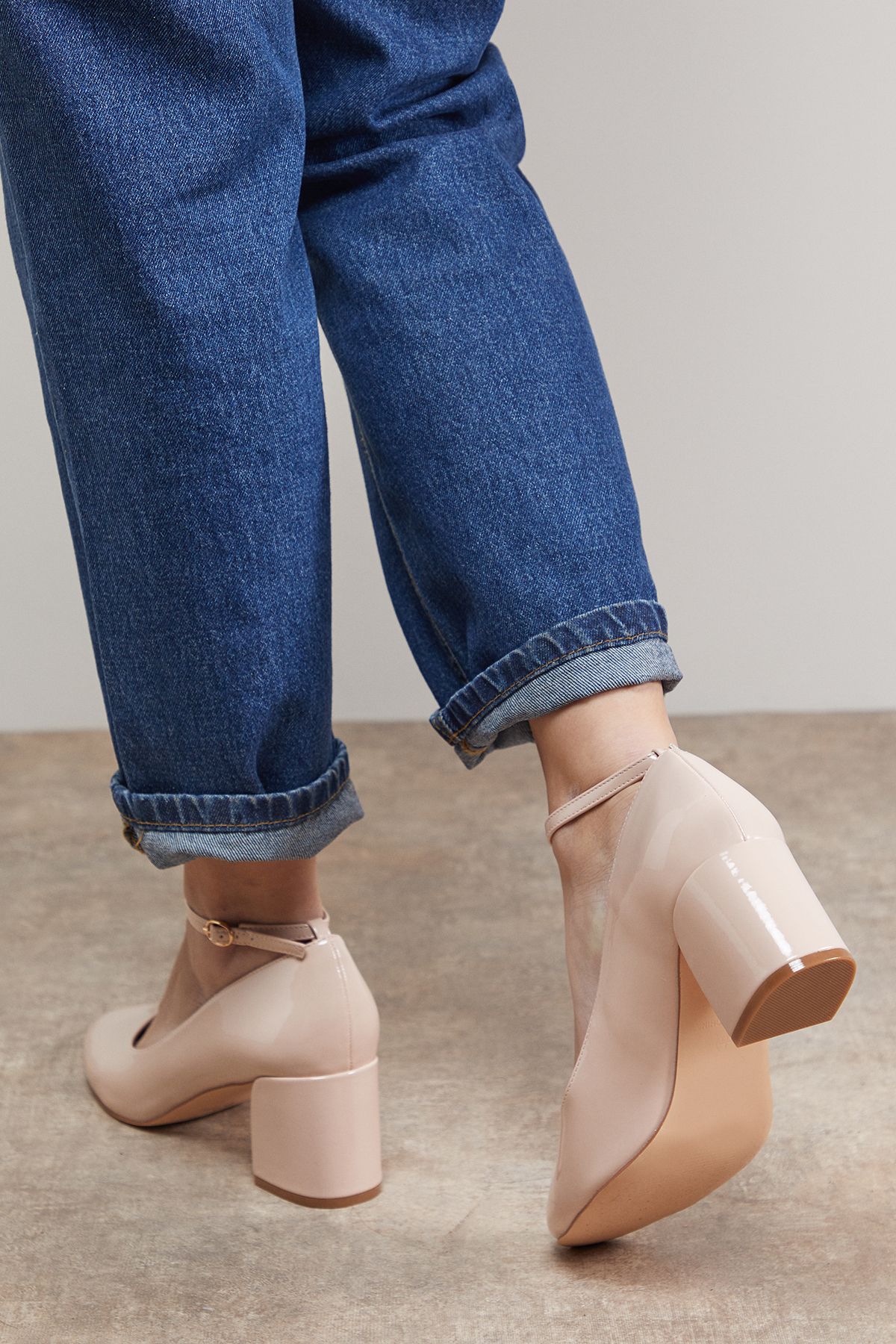 Oasis Venisha Faux Patent Leather Ankle Strap Medium Heel Court Shoes Beige image 3