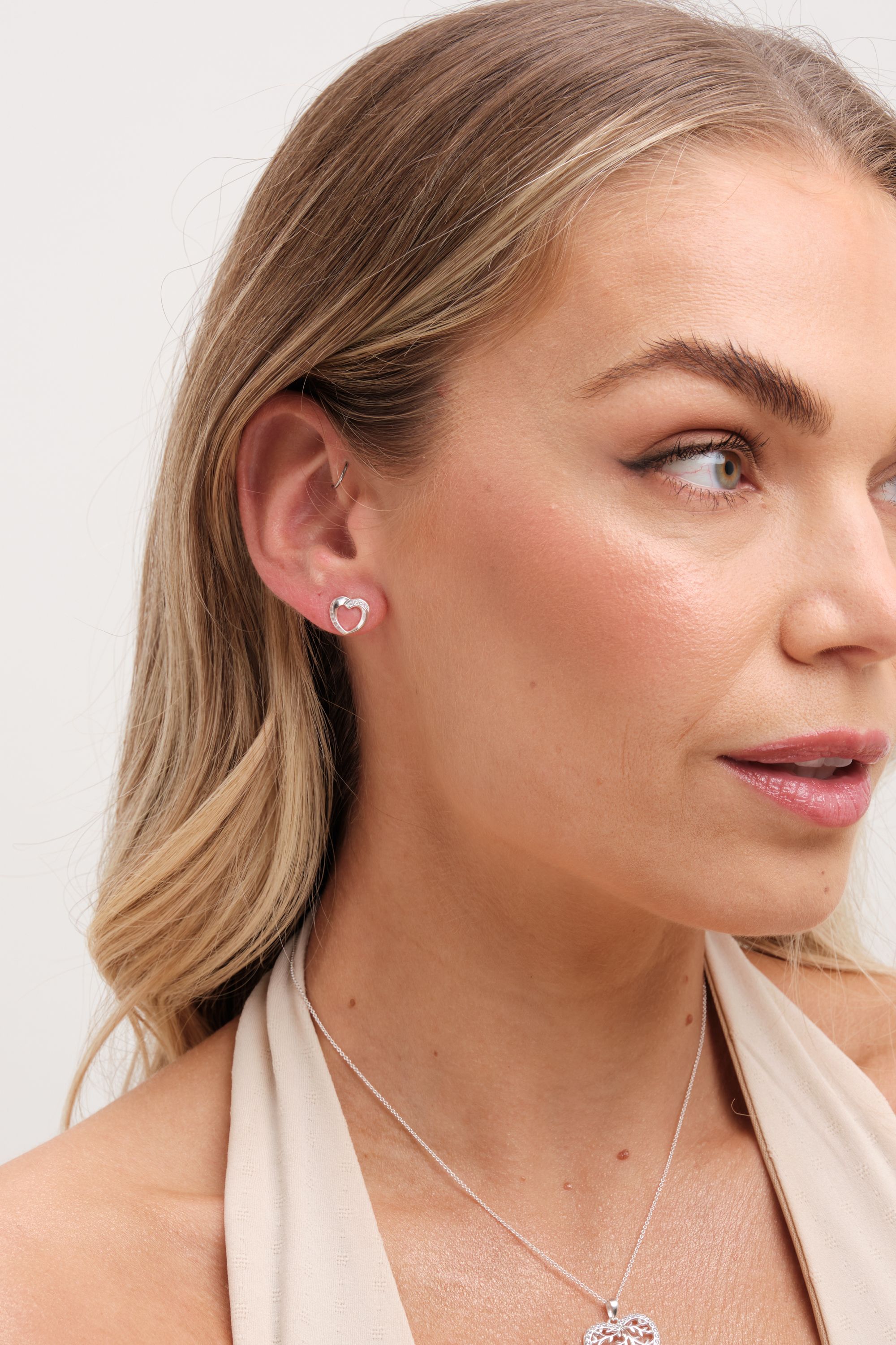 Simply Silver Sterling Silver 925 Cubic Zirconia Twisted Heart stud Earrings image 4