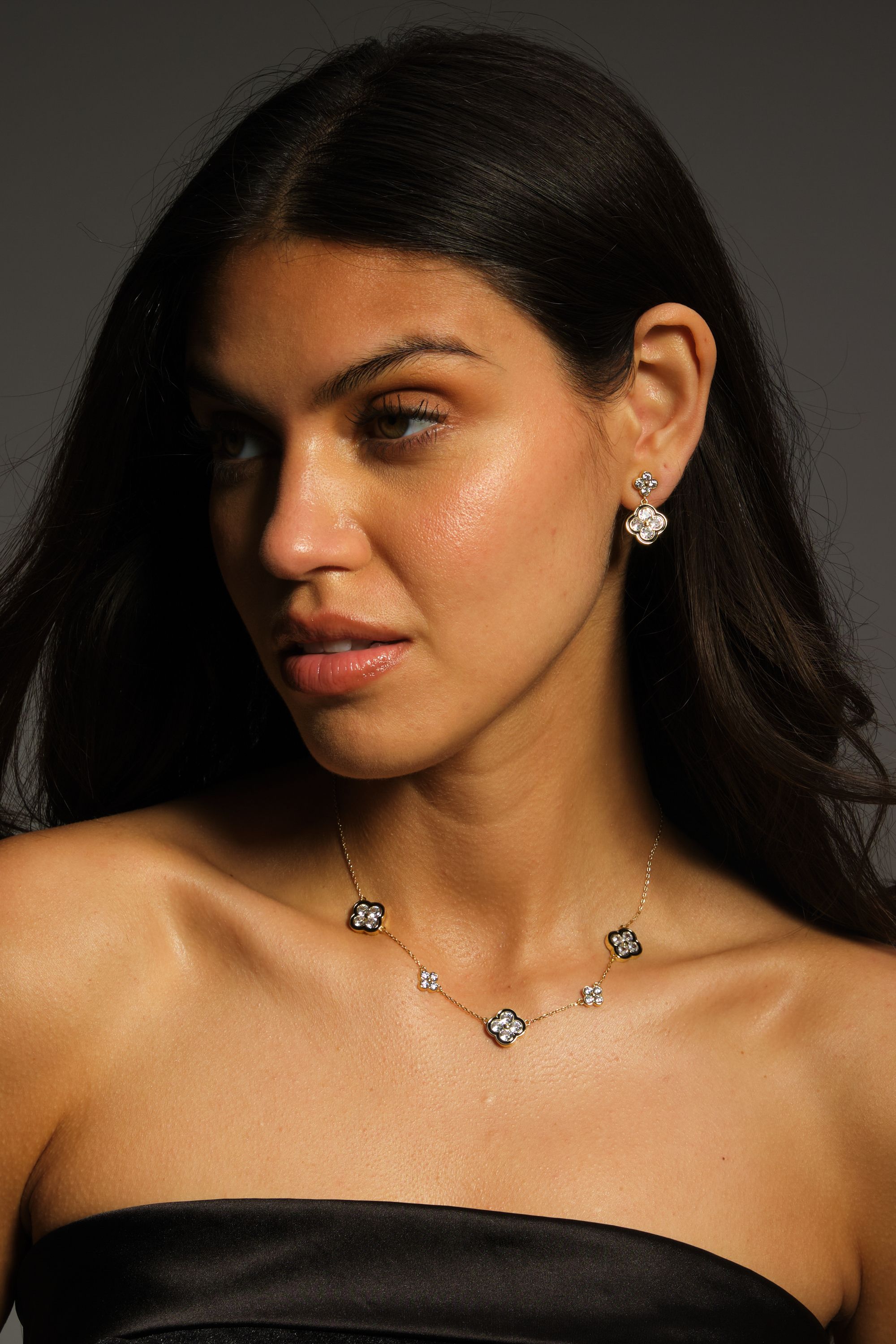 Jon Richard 14K Gold Plated Jet and Crystal Clover Necklace - Gift Box image 3