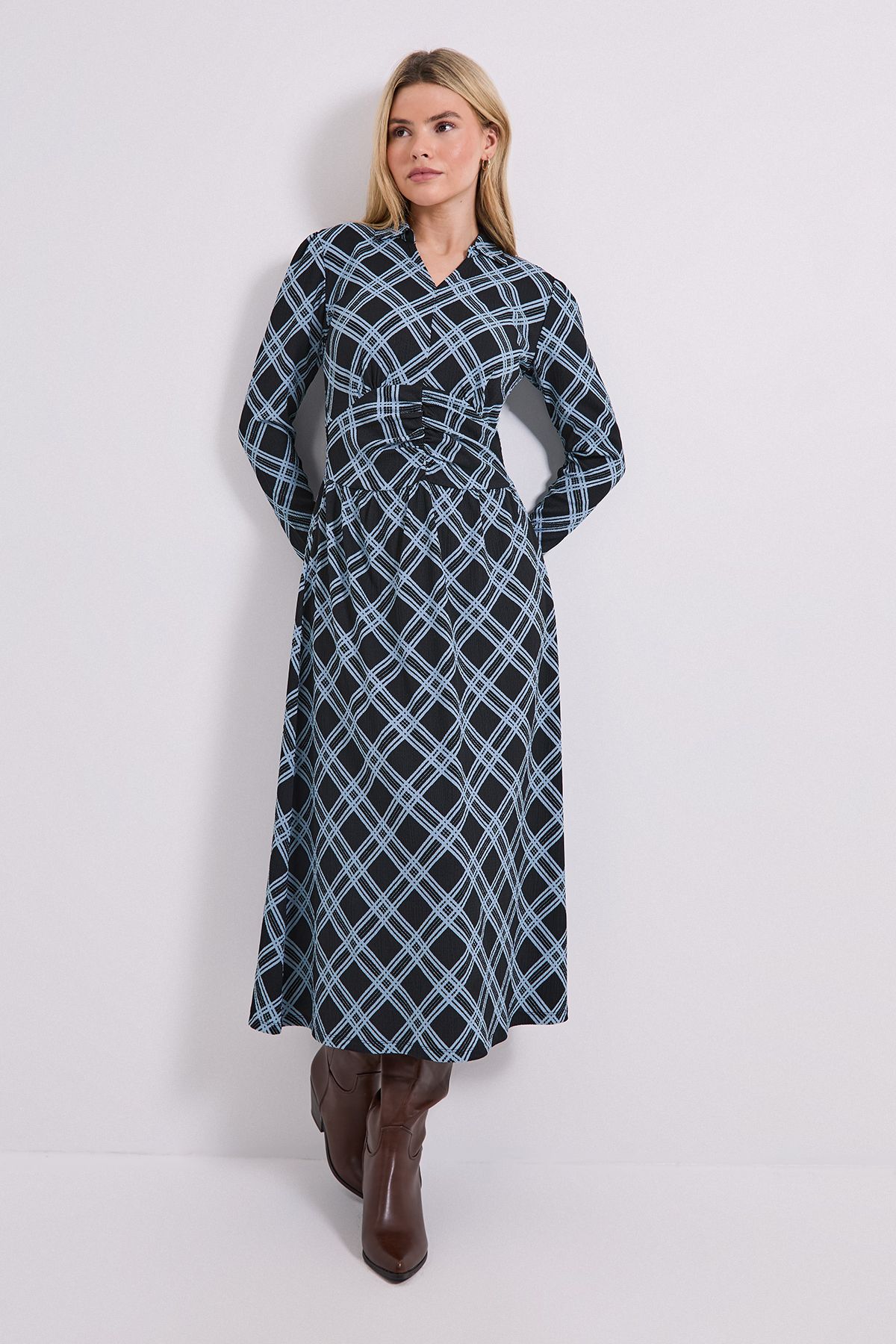 Dorothy Perkins Gingham Collared Shirred Back Long Sleeve Jersey Midi Dress Gingham image 2