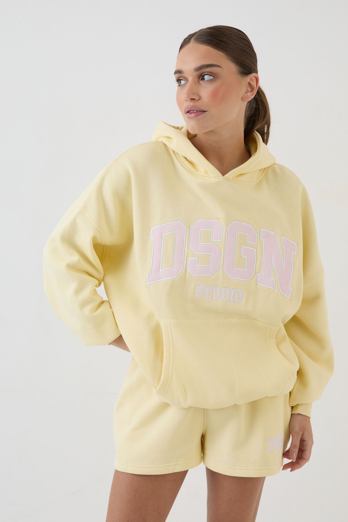 DSGN Studio DSGN Studio Collegiate Applique Oversized Hoodie Lemon