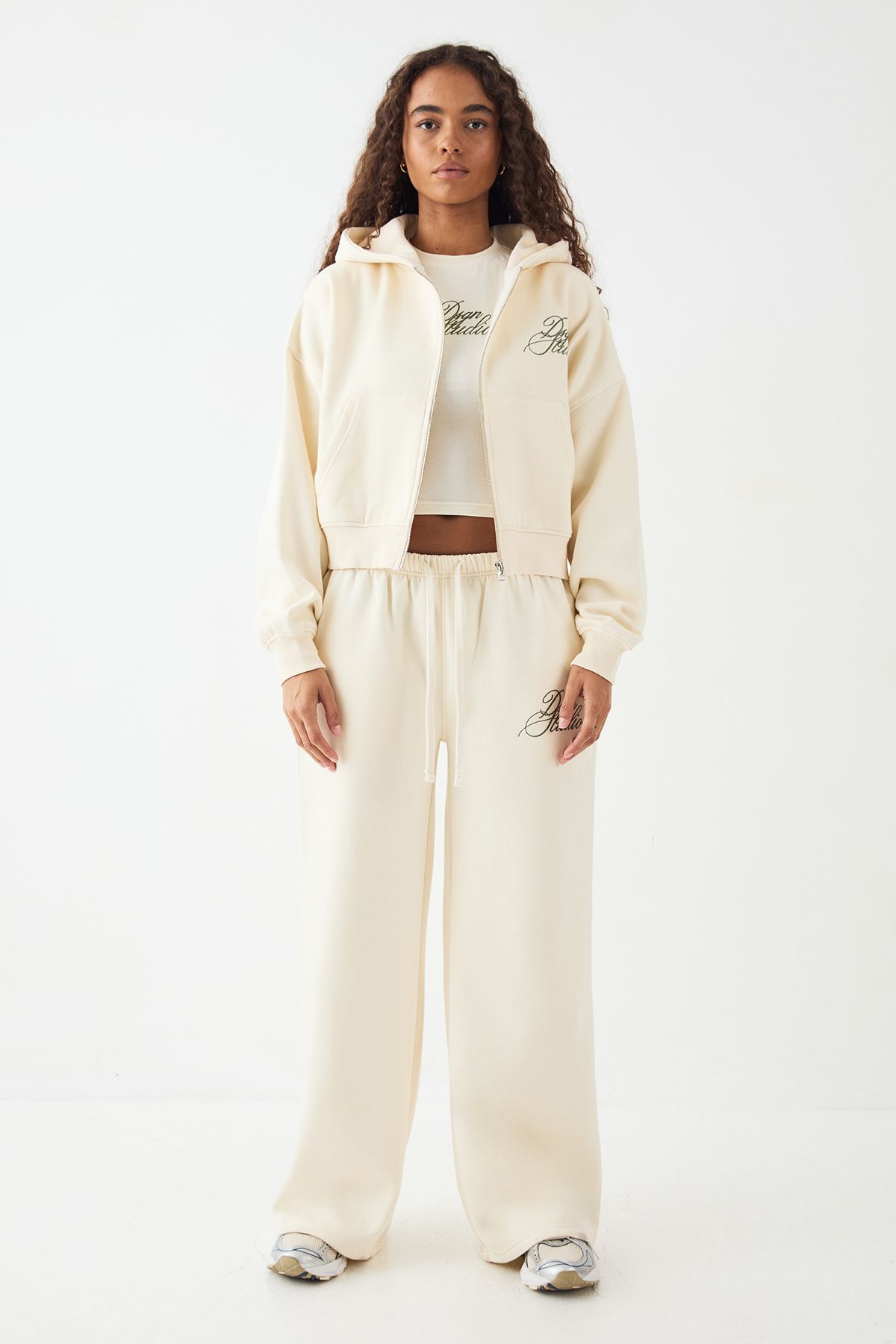 DSGN Studio DSGN Studio Script Boxy Zip Through Hoodie Cream image 5