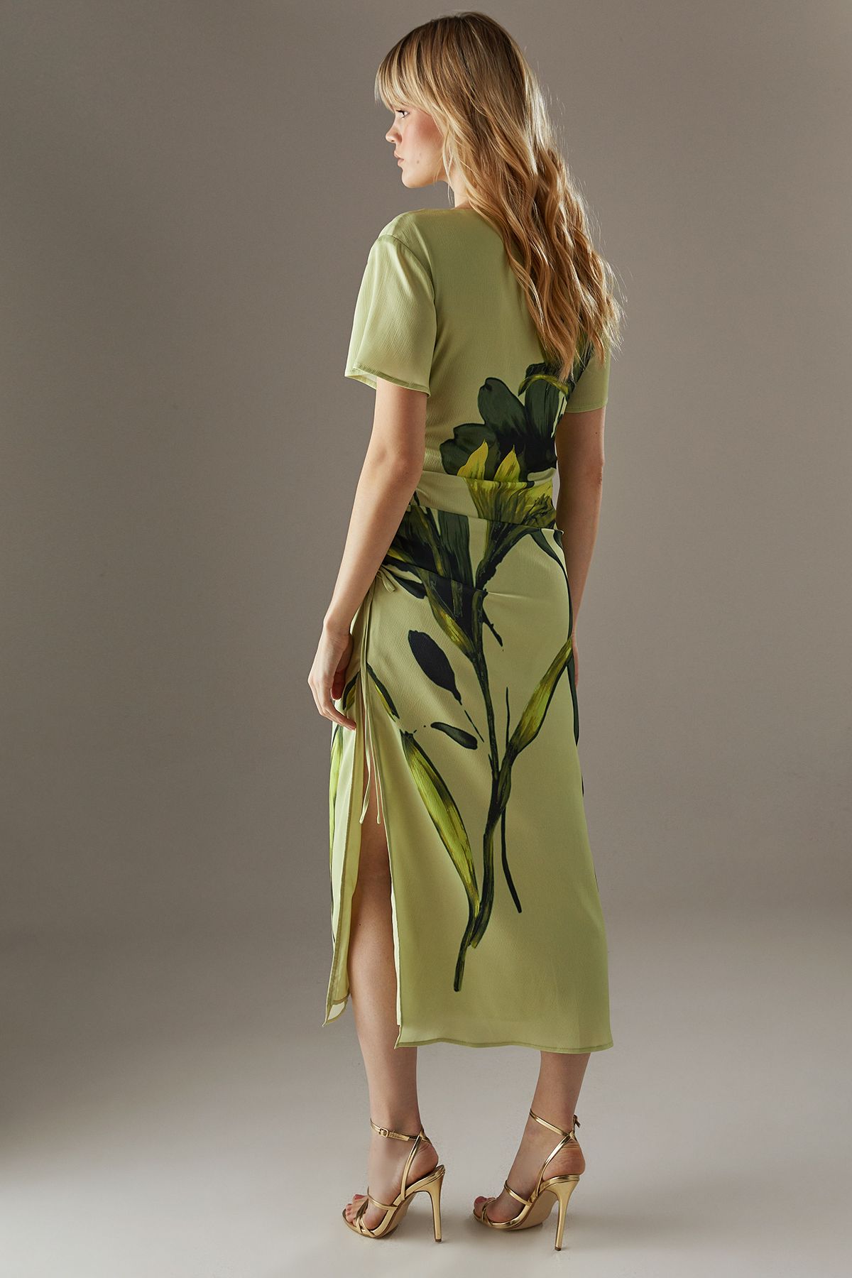 Warehouse Placement Print Crinkle Satin Ruched Midi Dress Lime Yellow image 3