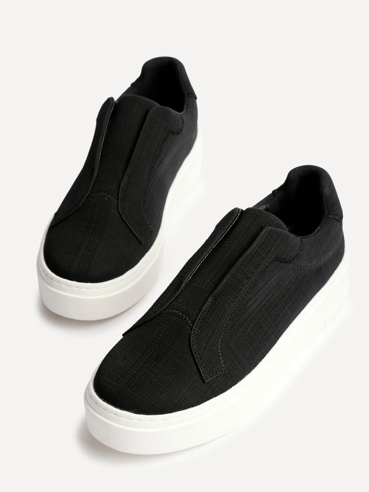 Linzi Henley Black Textured Slip On Platform Trainers image 4