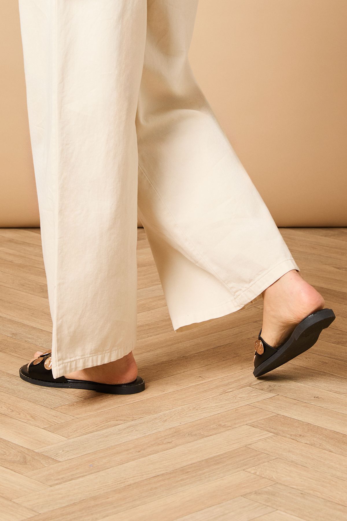 Oasis Mandy Faux Leather Metal Detail Sliders Black image 4