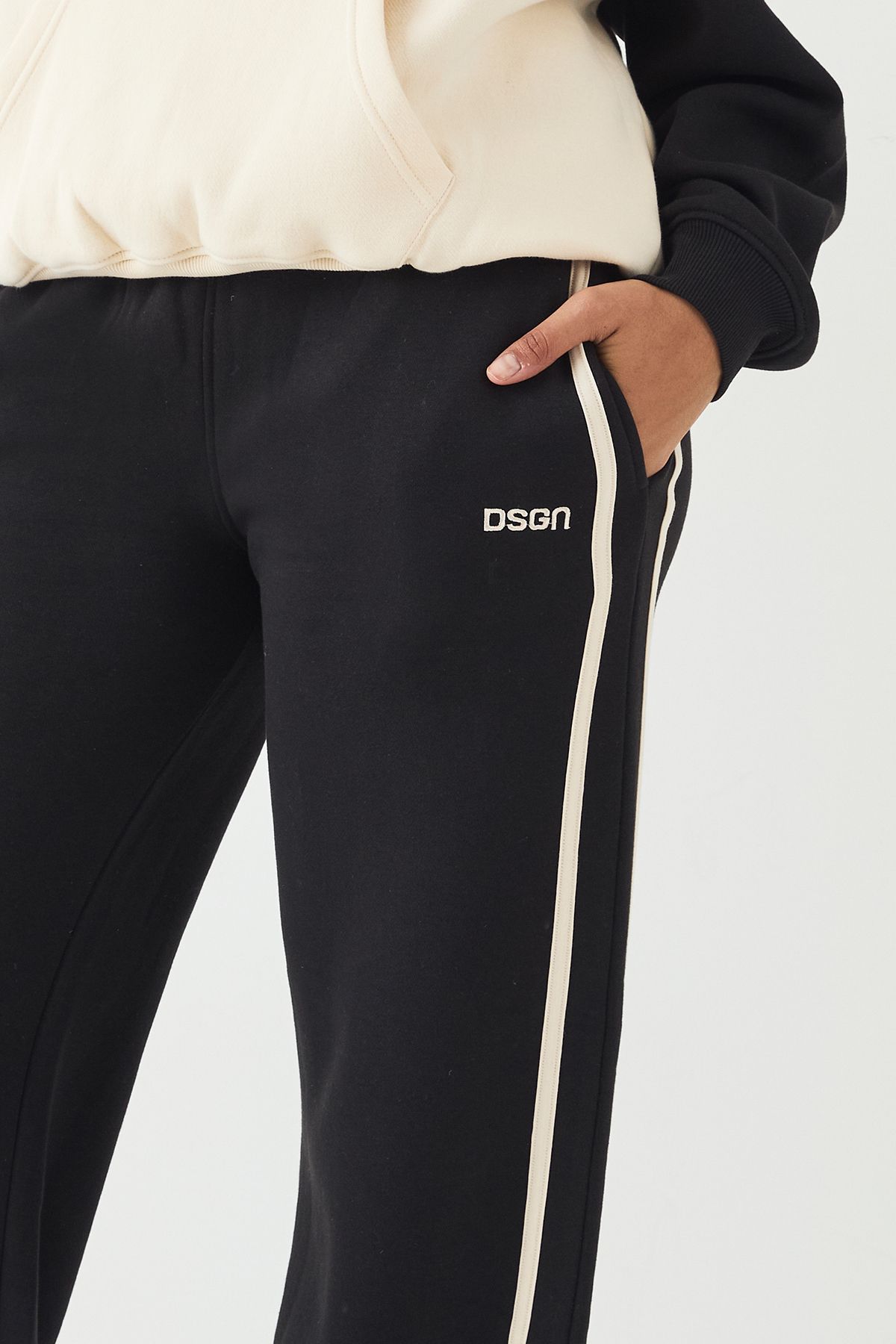 DSGN Studio DSGN Studio Side Stripe Straight Leg Jogger Black image 4