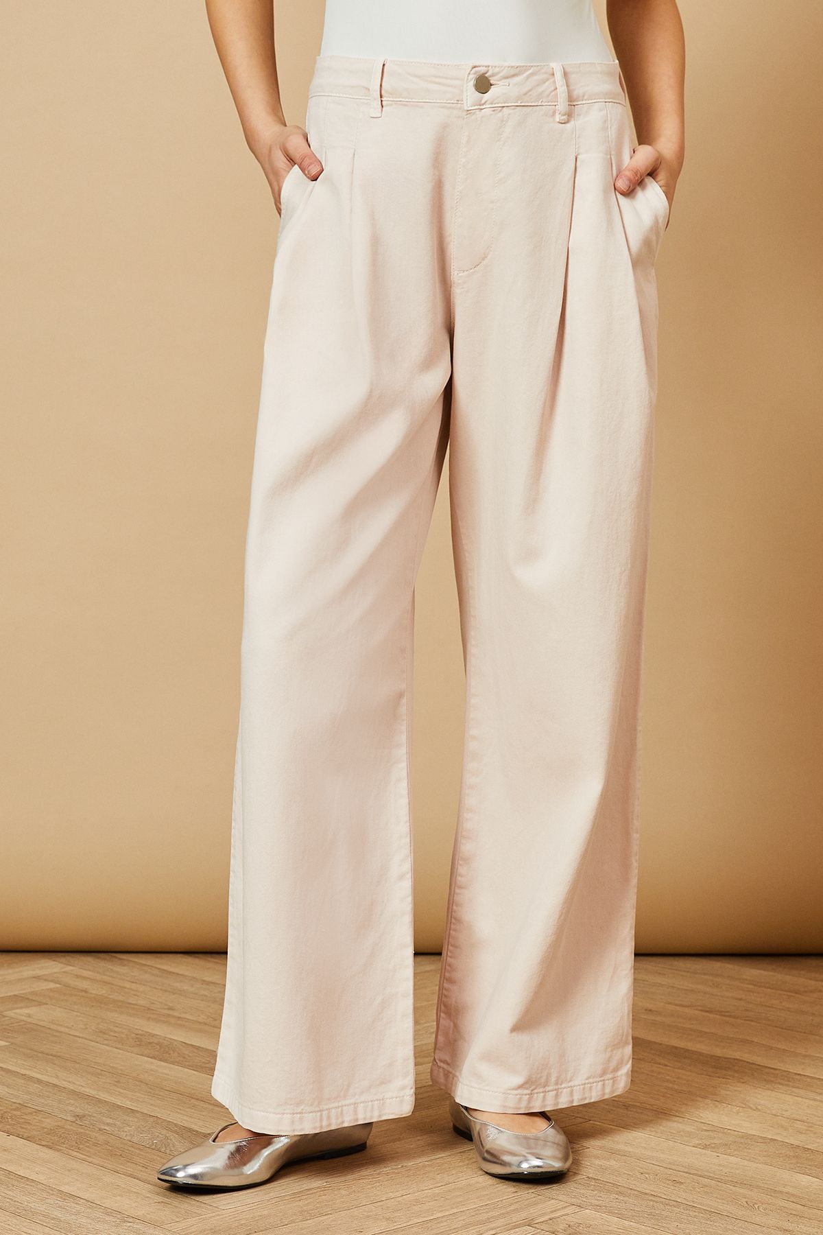 Oasis Pleat Front Washed Pink Jeans Pastel Pink image 1