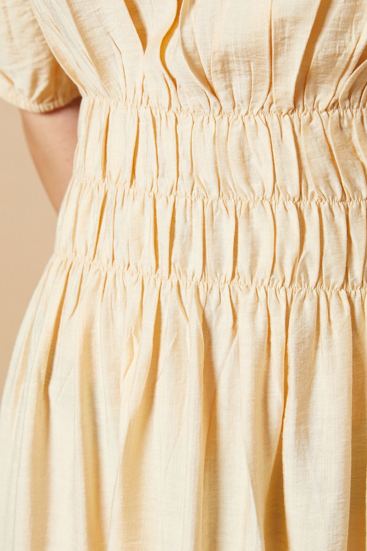 Oasis Shirred Bodice Puff Sleeve Midi Dress Yellow image 5