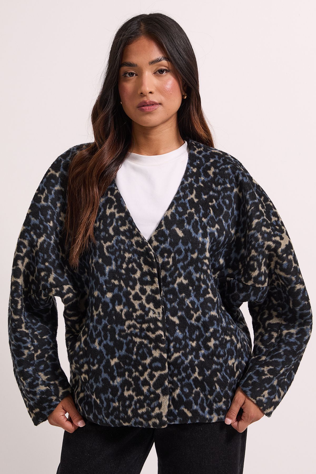 Dorothy Perkins Petite Short Collarless Animal Print Coat Blue image 2