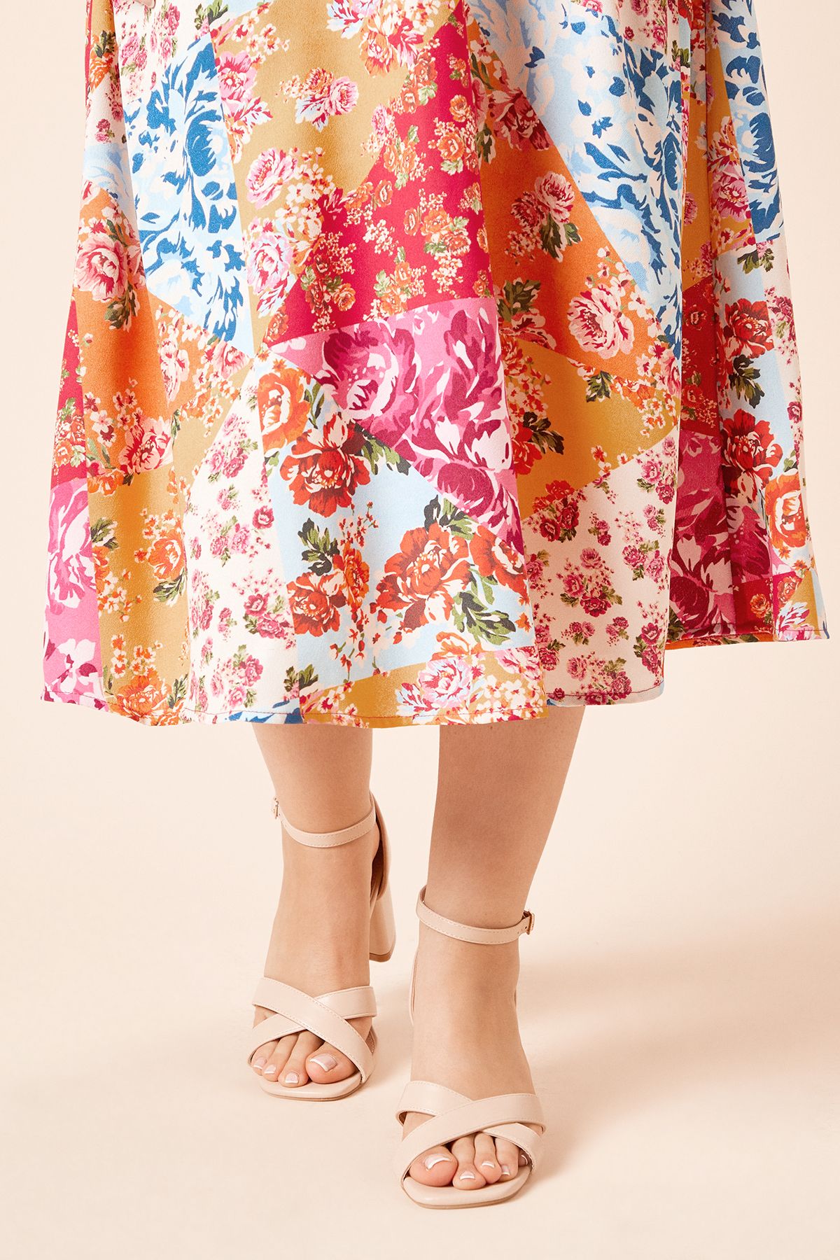 Dorothy Perkins Wide Fit Simona Faux Leather Cross Strap Medium Block Heel Sandals Beige image 2