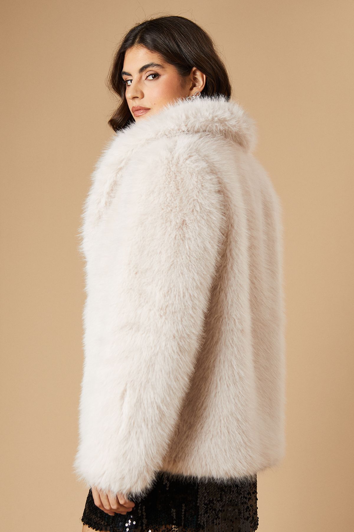 Oasis Cropped Faux Fur Shawl Collar Coat Ivory image 3