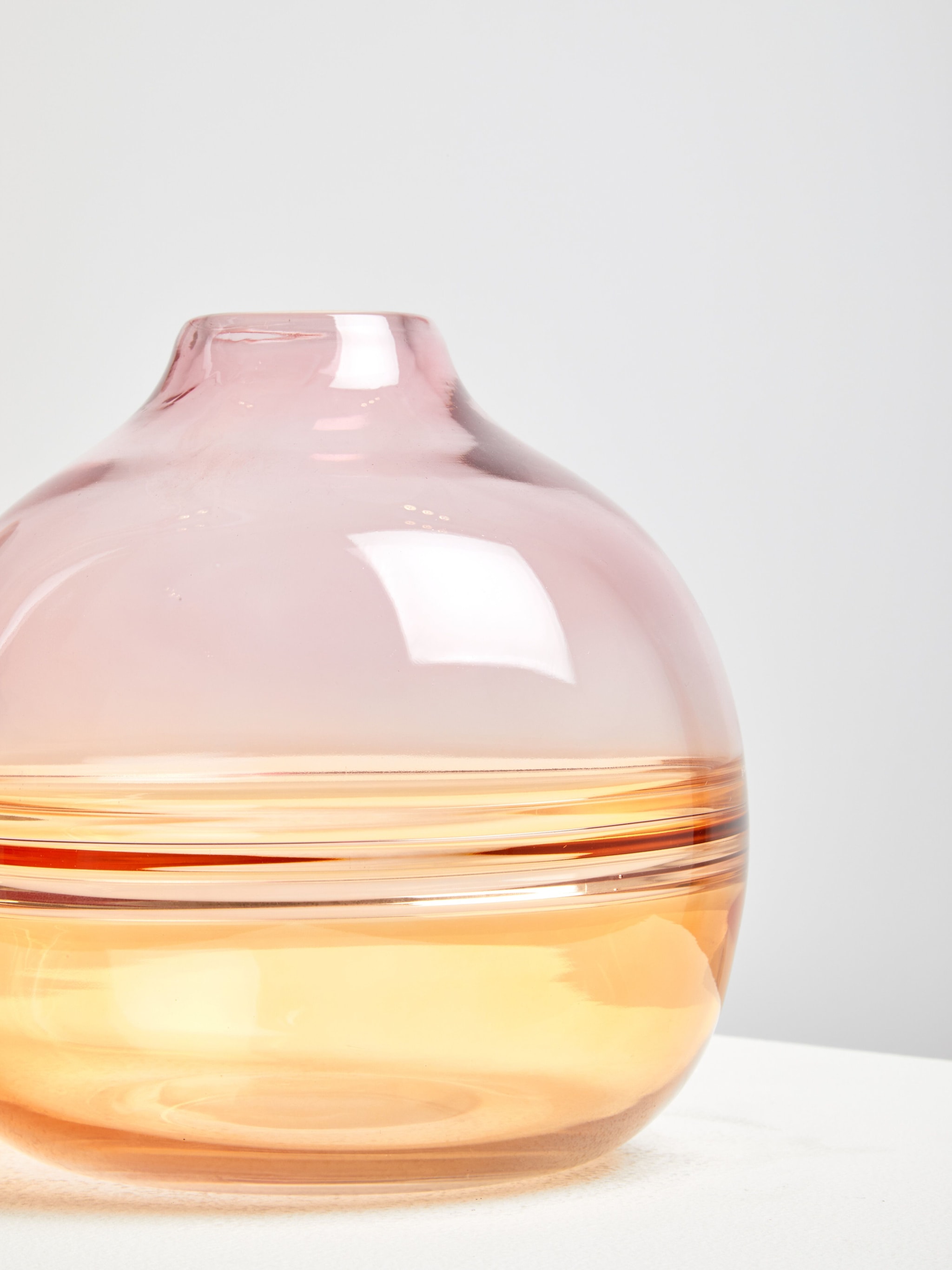 Orsina Decorative Small Vase, Unique Glass Flower Vase, Easy To Care Vase For Flowers, Versatile Pottery Vase image 5