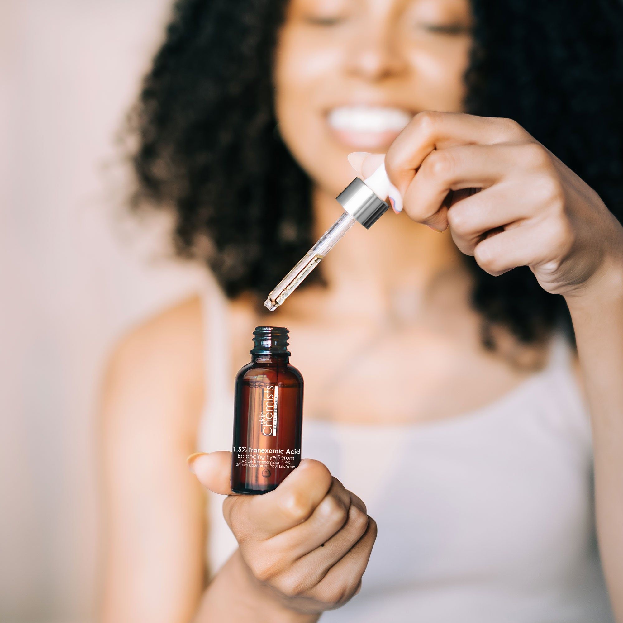 skinChemists professional 1.5% Transexamic Acid Balancing Eye Serum 15ml x 2 Duo Pack image 6