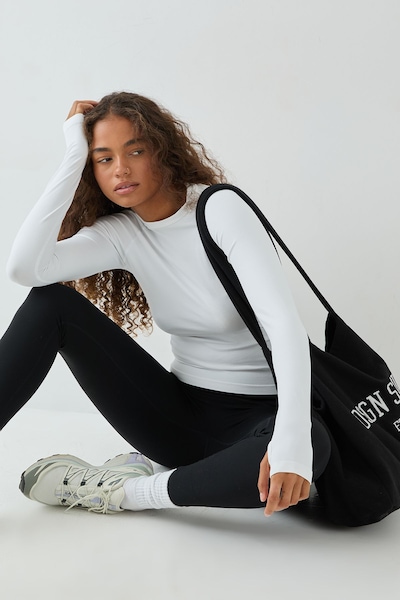 DSGN Studio DSGN Studio Sport Ultra Contour Seamless Fitted Long Sleeve Top White