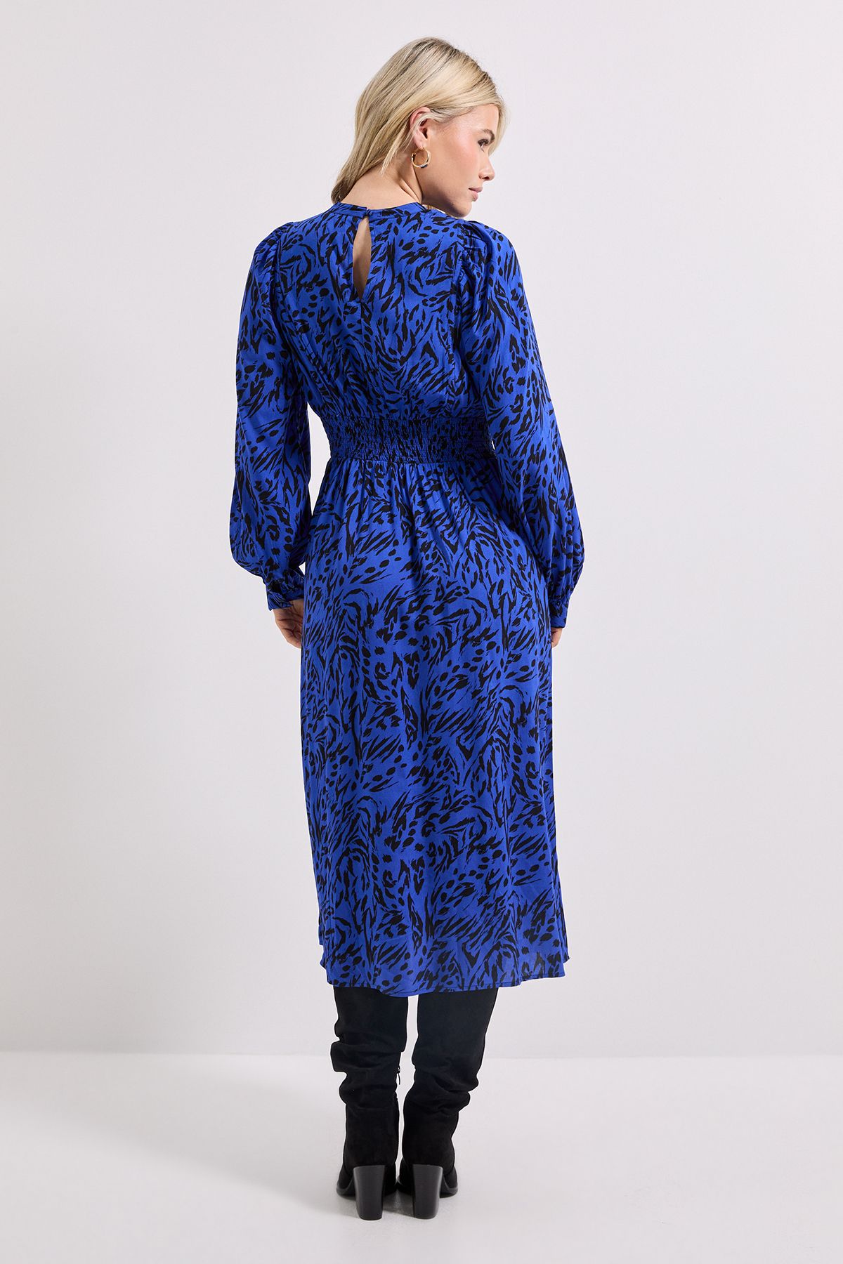Dorothy Perkins Keyhole Detail Waisted Blouson Sleeve Printed Midi Dress Blue image 3