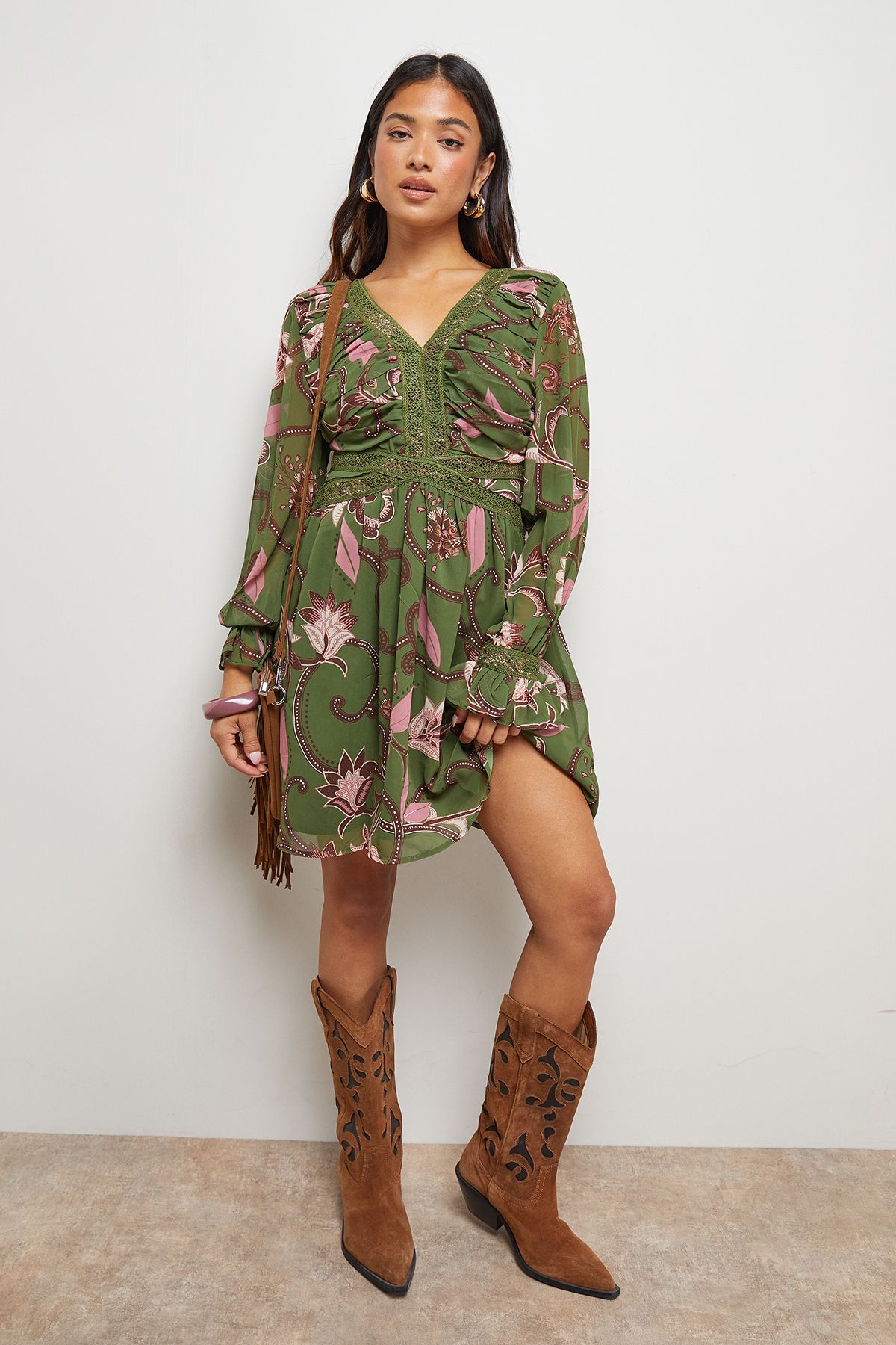 Oasis Petite Printed Lace Trim Gathered V Neck Mini Dress Multi image 2