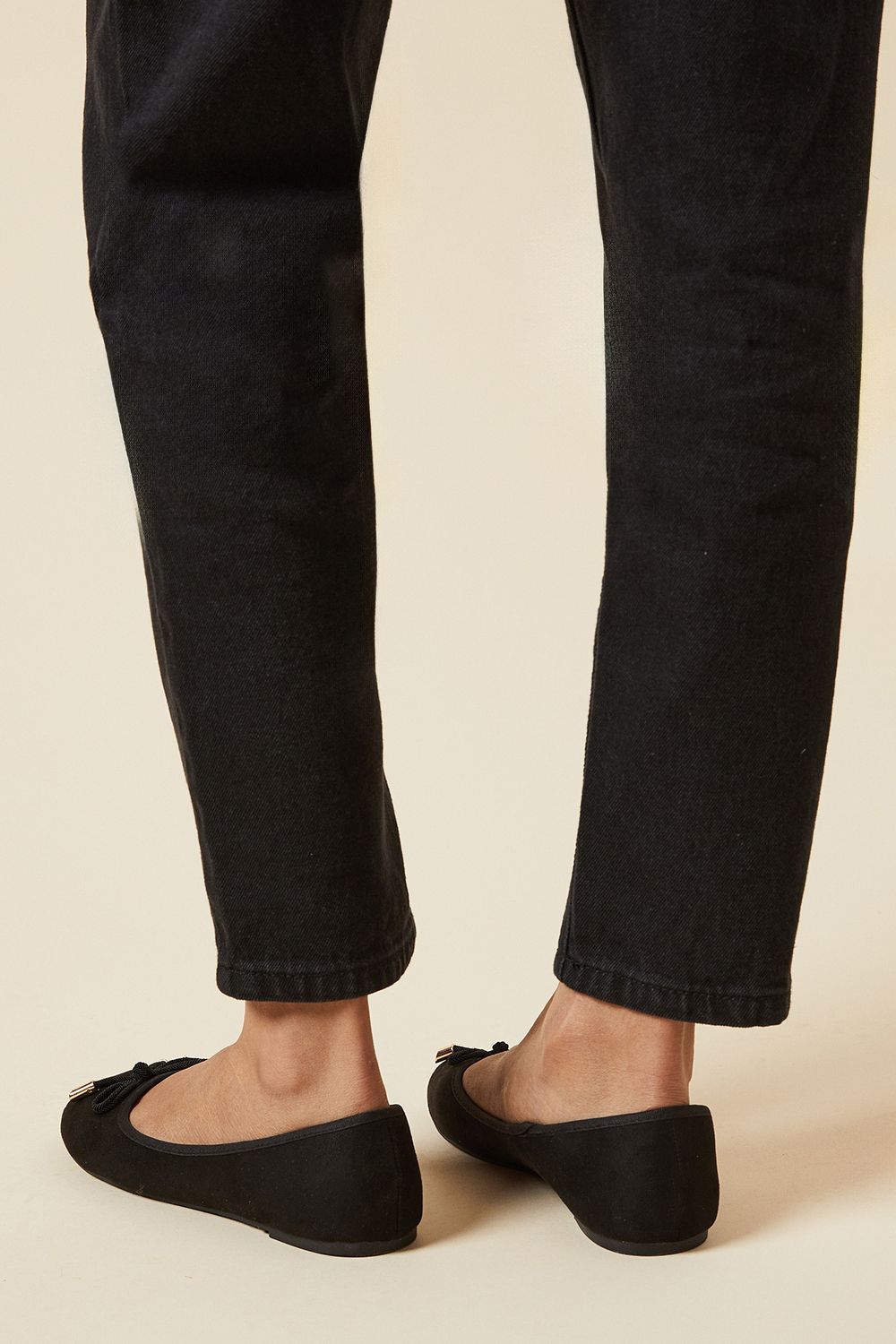 Dorothy Perkins Wide Fit Peaches Bow Detail Ballet Pumps Natural Black image 3