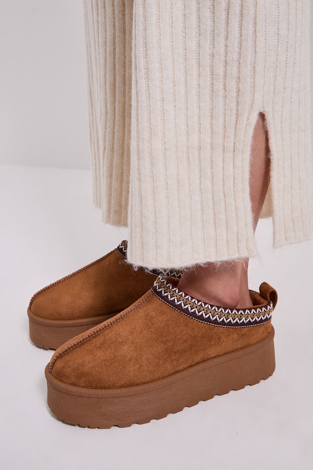 Dorothy Perkins Georgina Faux Suede Fur Trim Flatform Closed Toe Slipper Chestnut image 4