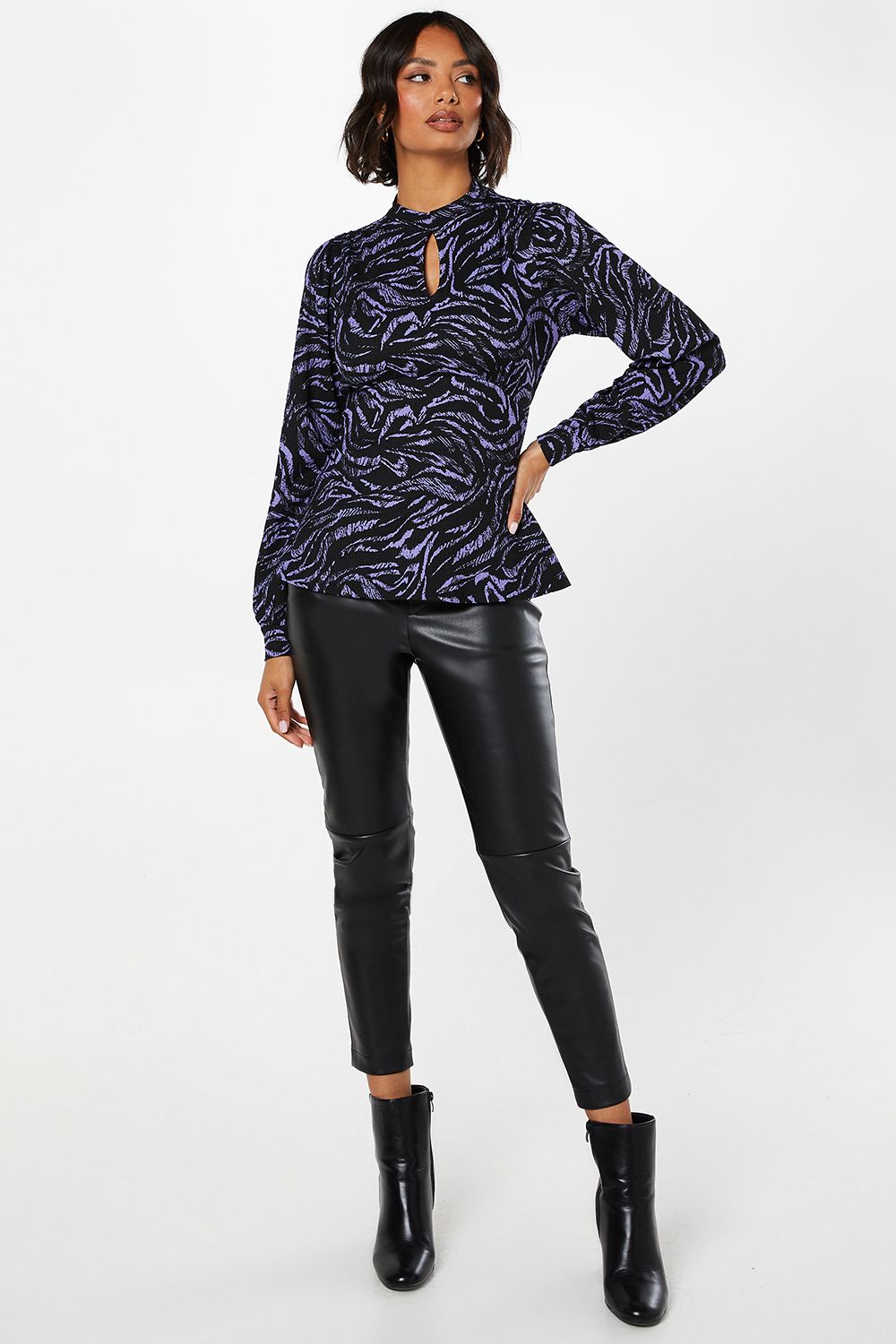 Dorothy Perkins Blue Zebra Keyhole Long Sleeve Top Zebra image 4