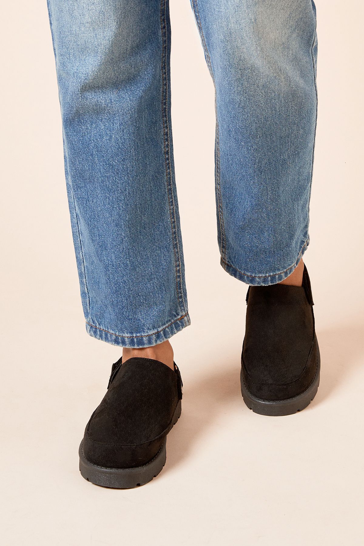 Dorothy Perkins Zinnias Faux  Slingback Closed Toe Cosy Mules Natural Black image 4