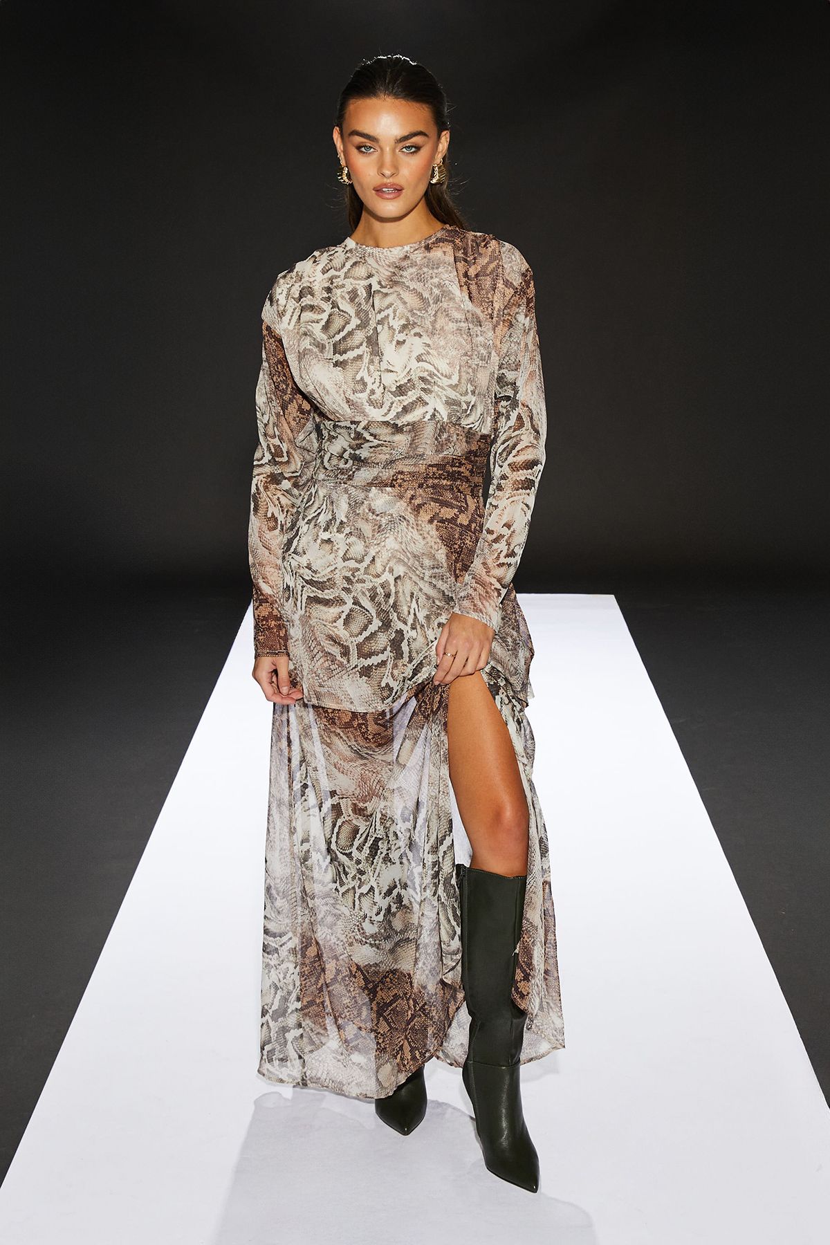 RUNWAY 1.8.1.8 Runway 1.8.1.8 Stiletto Knee Boots Dark Green image 2