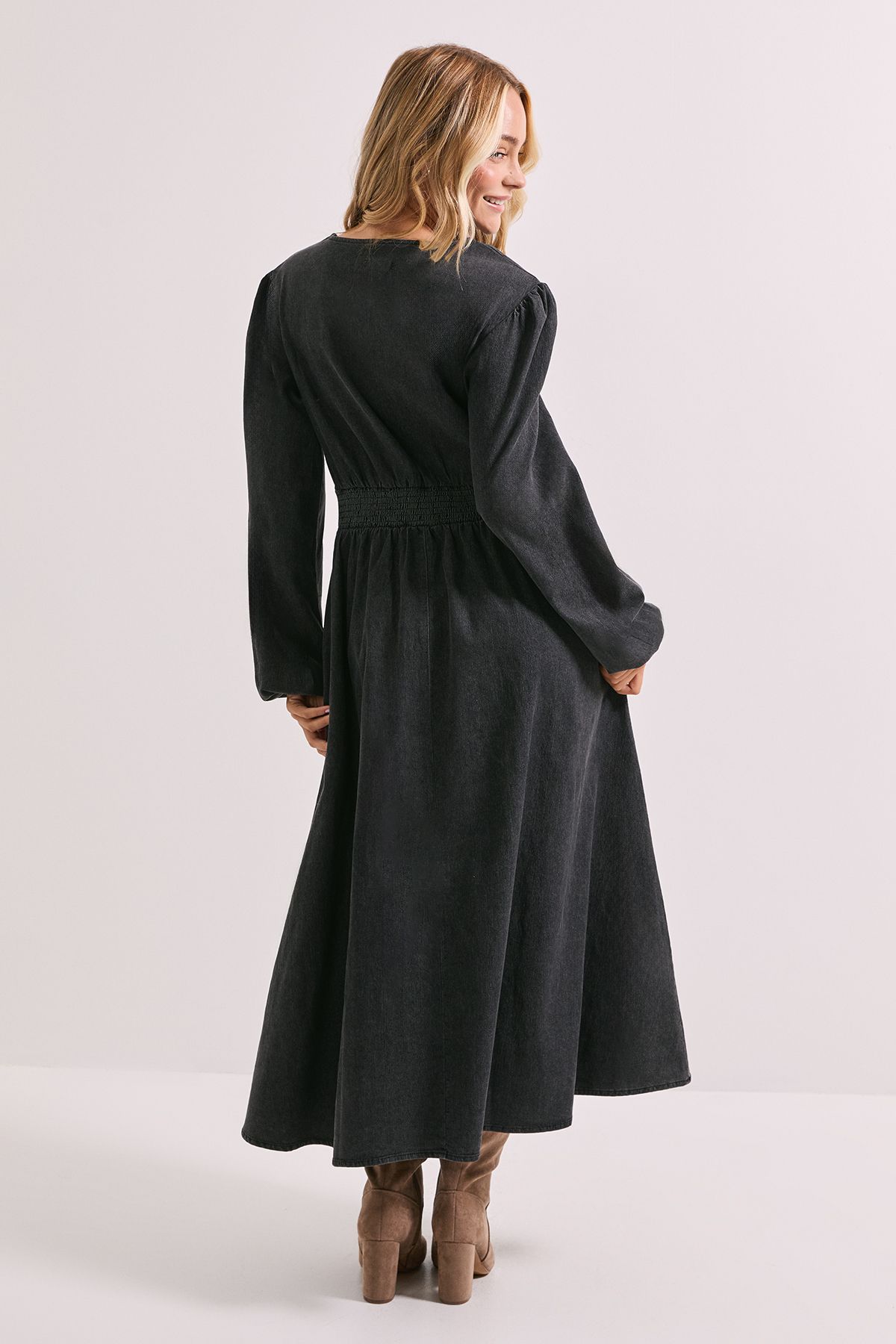 Dorothy Perkins Shirred Waist Long Sleeve Denim Midi Dress Dark Grey image 3