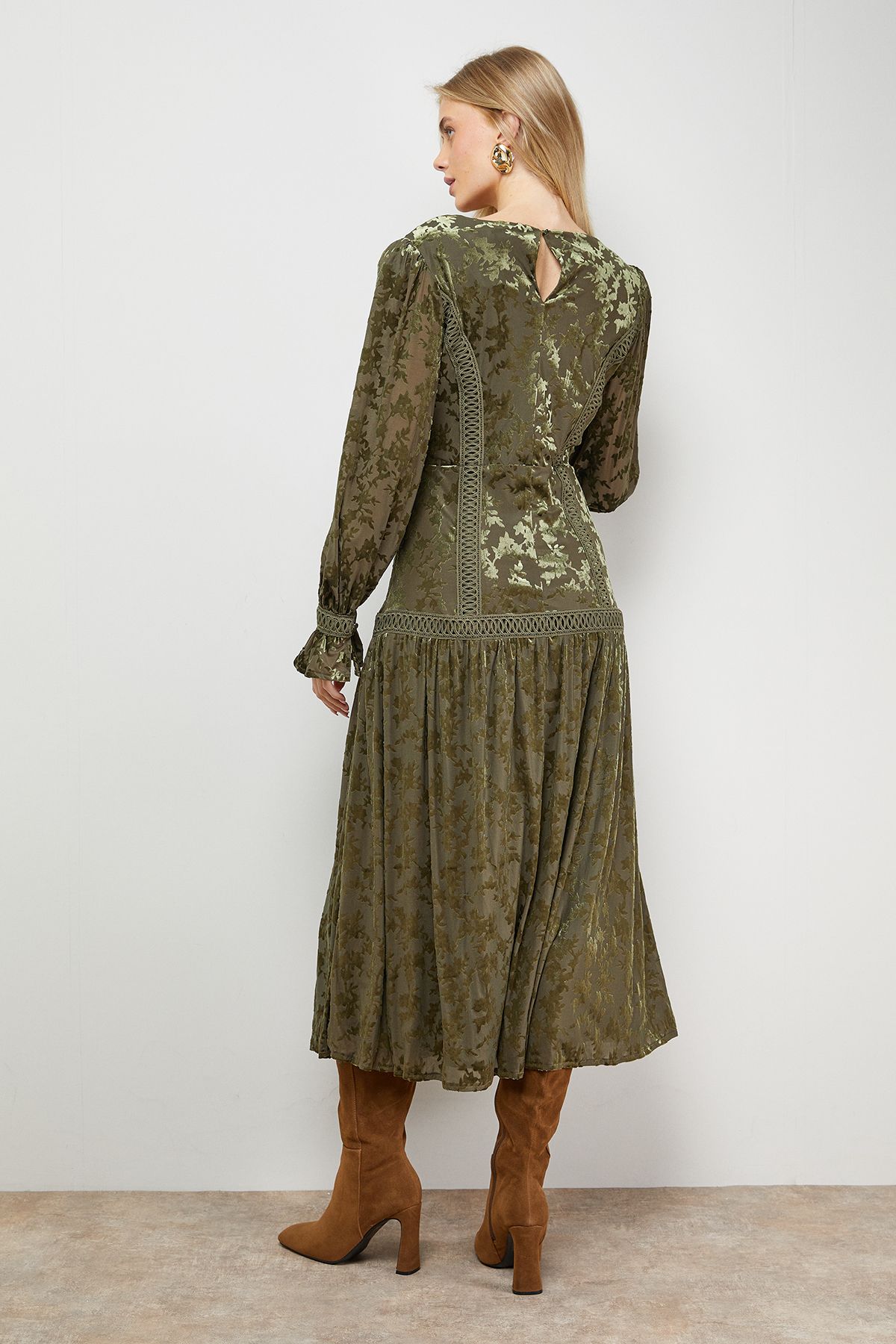 Oasis Trim Panelled Boho Maxi Dress Olive image 3