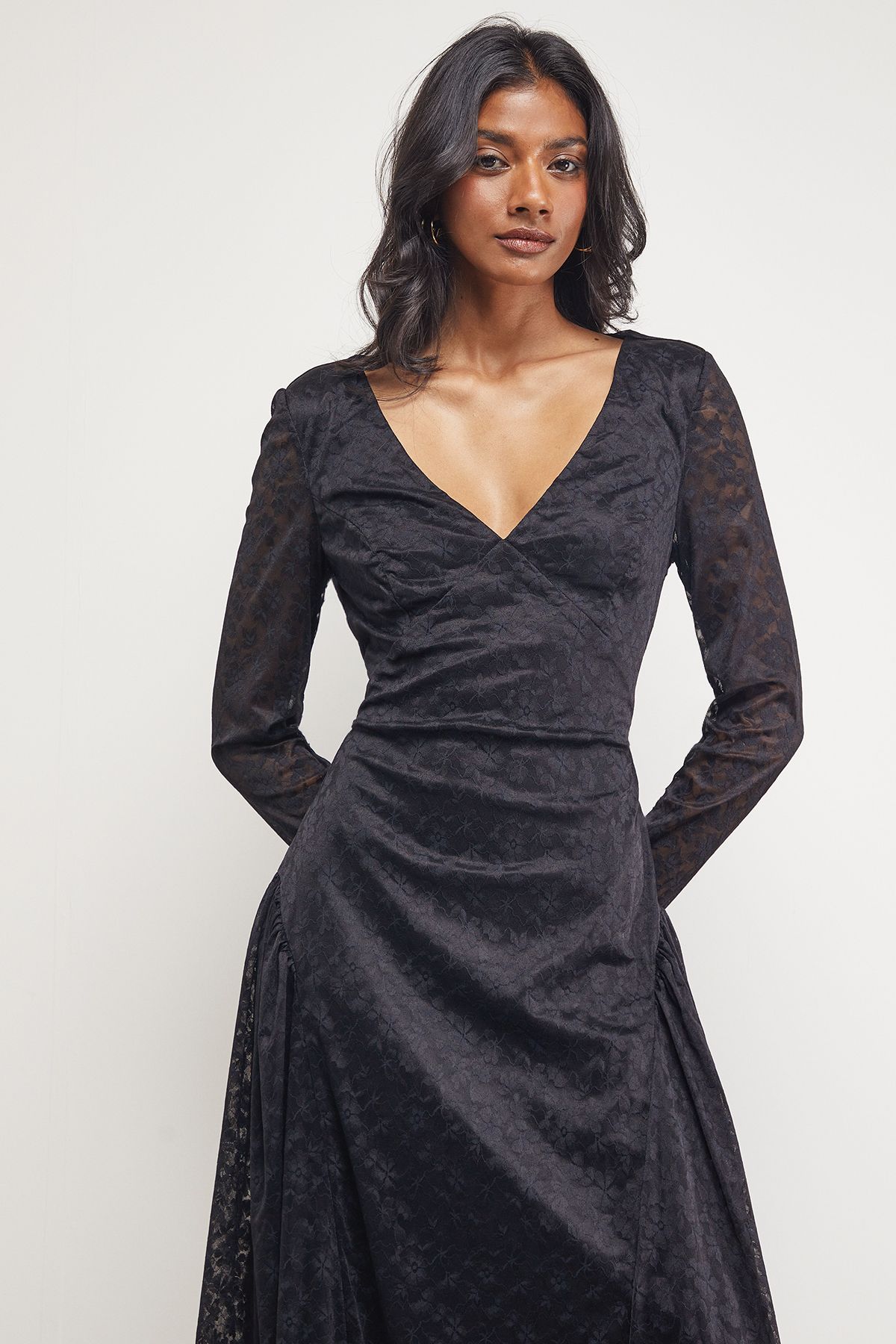 Warehouse Lace V Neck Godet Detail Midi Dress Black image 2