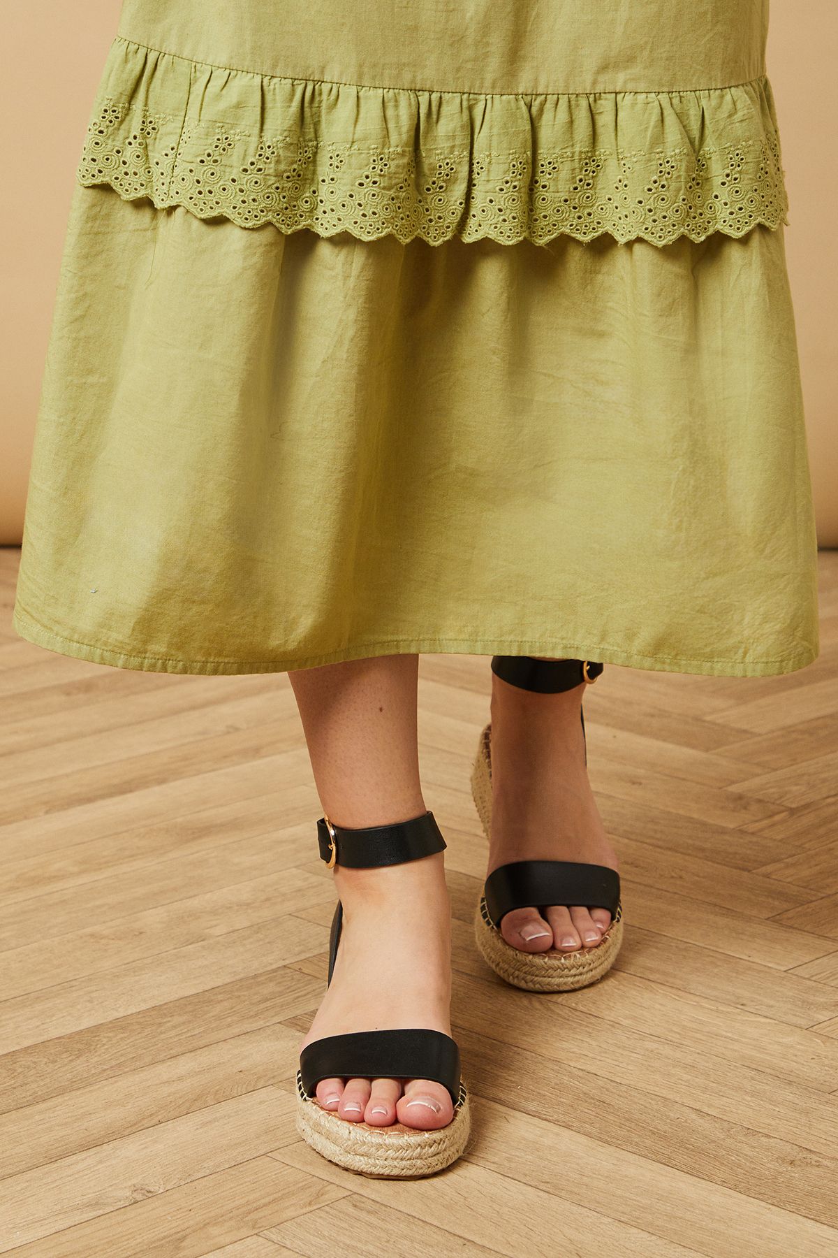 Oasis Khaia Faux Leather Low Wedge Espadrille Sandals Black image 3