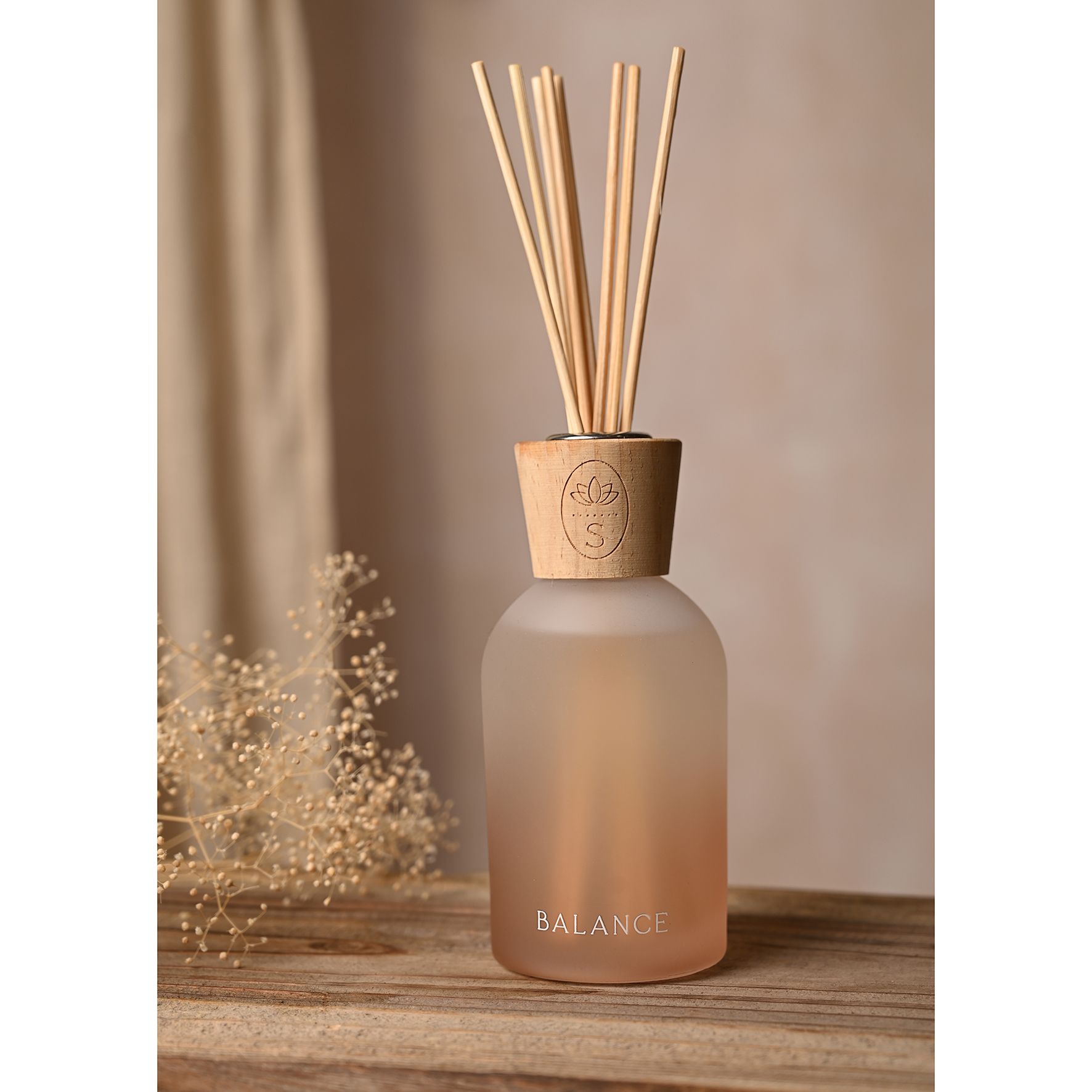 Serenity Balance Diffuser 220ml Pink Pepper, Geranium & Amber image 4