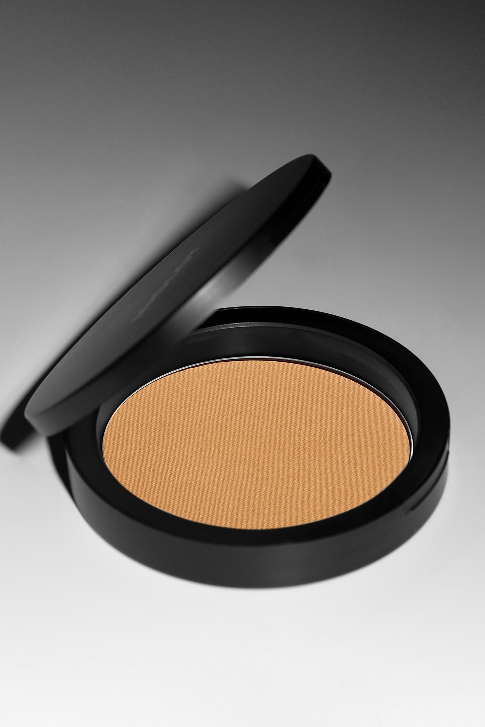 INGLOT Freedom System Satin Skin Pressed Powder image 4