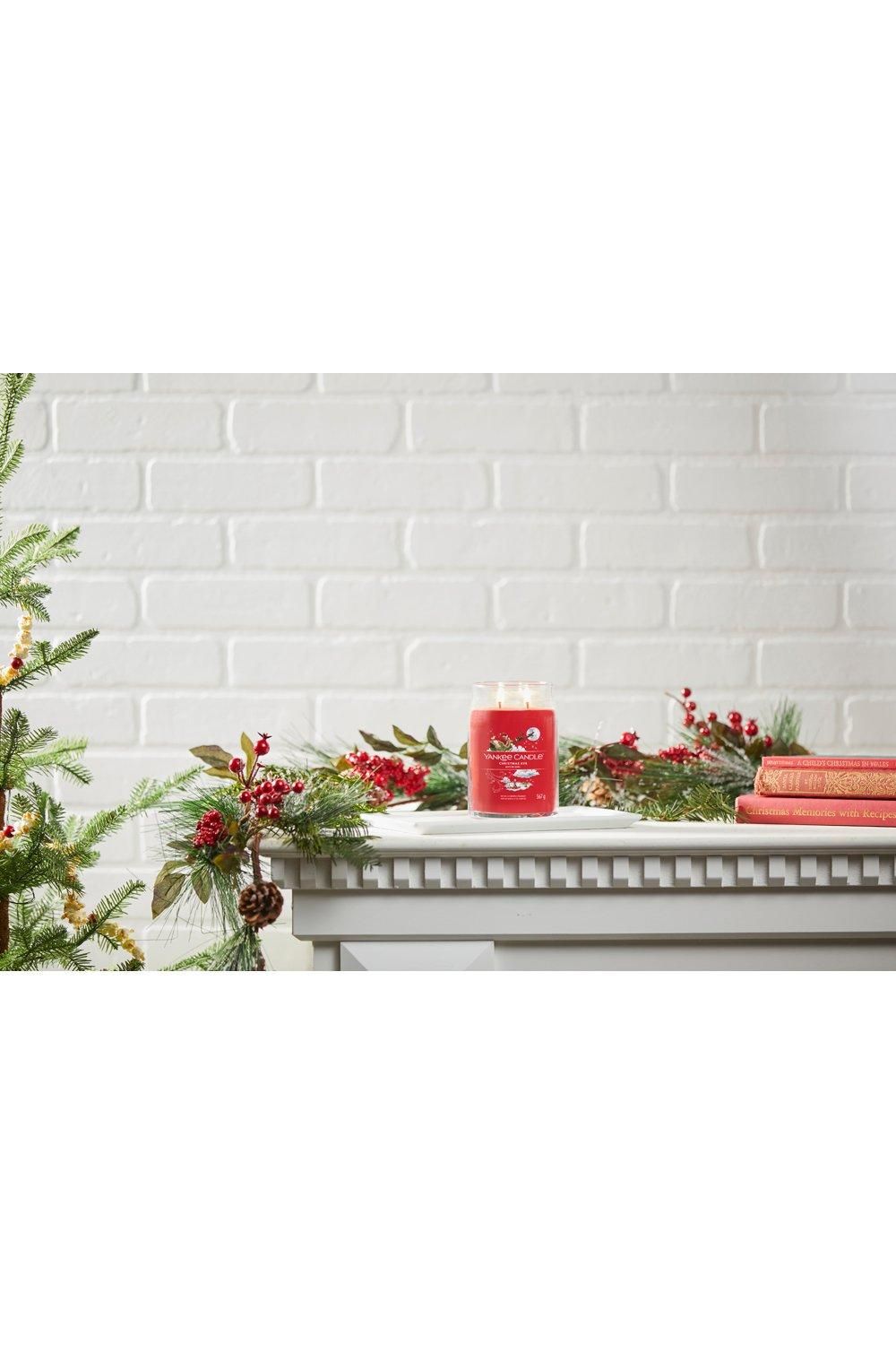 Yankee Candle Christmas Eve Signature Large Jar Candle Multi image 4