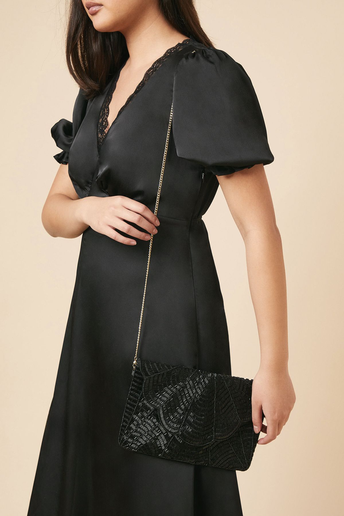 Dorothy Perkins Beaded Scallop Clutch With Detachable Strap Black image 2