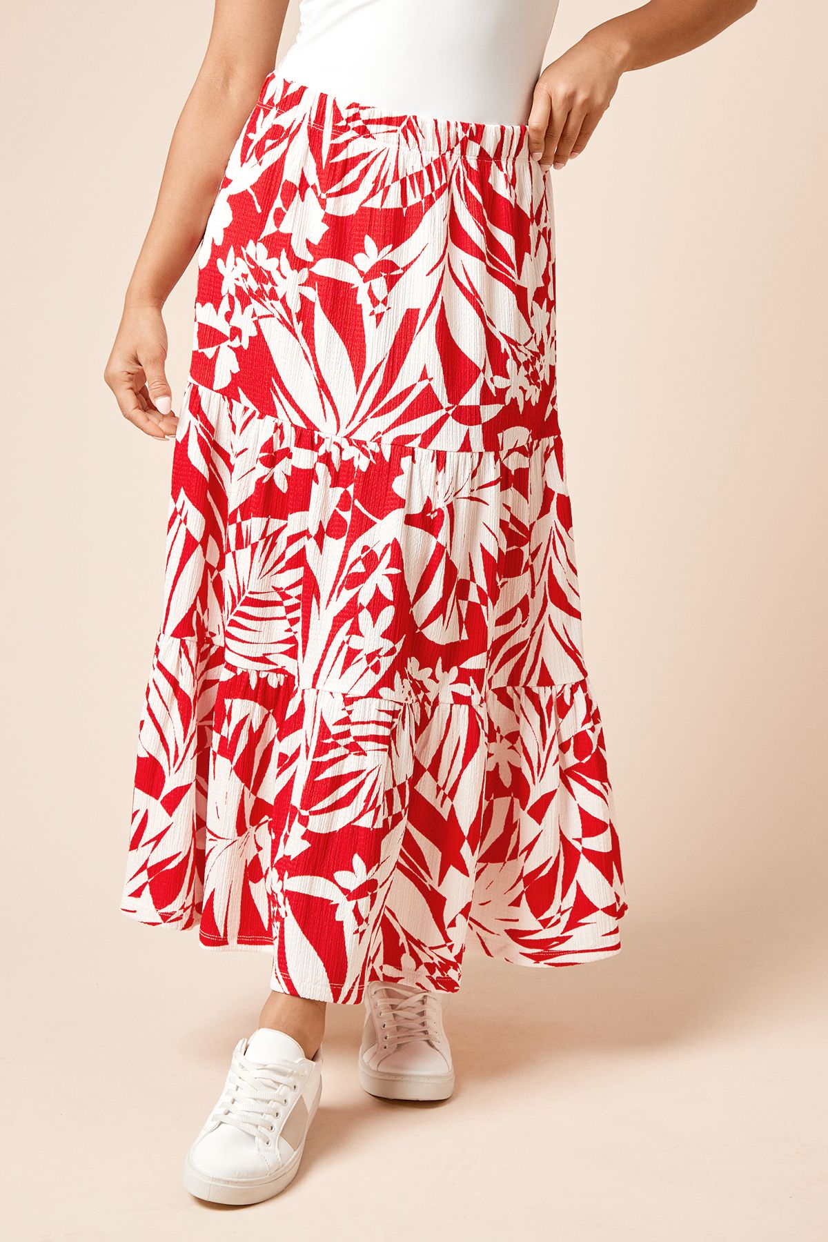 Dorothy Perkins Petite Palm Printed Tiered Maxi Jersey Skirt Red image 1