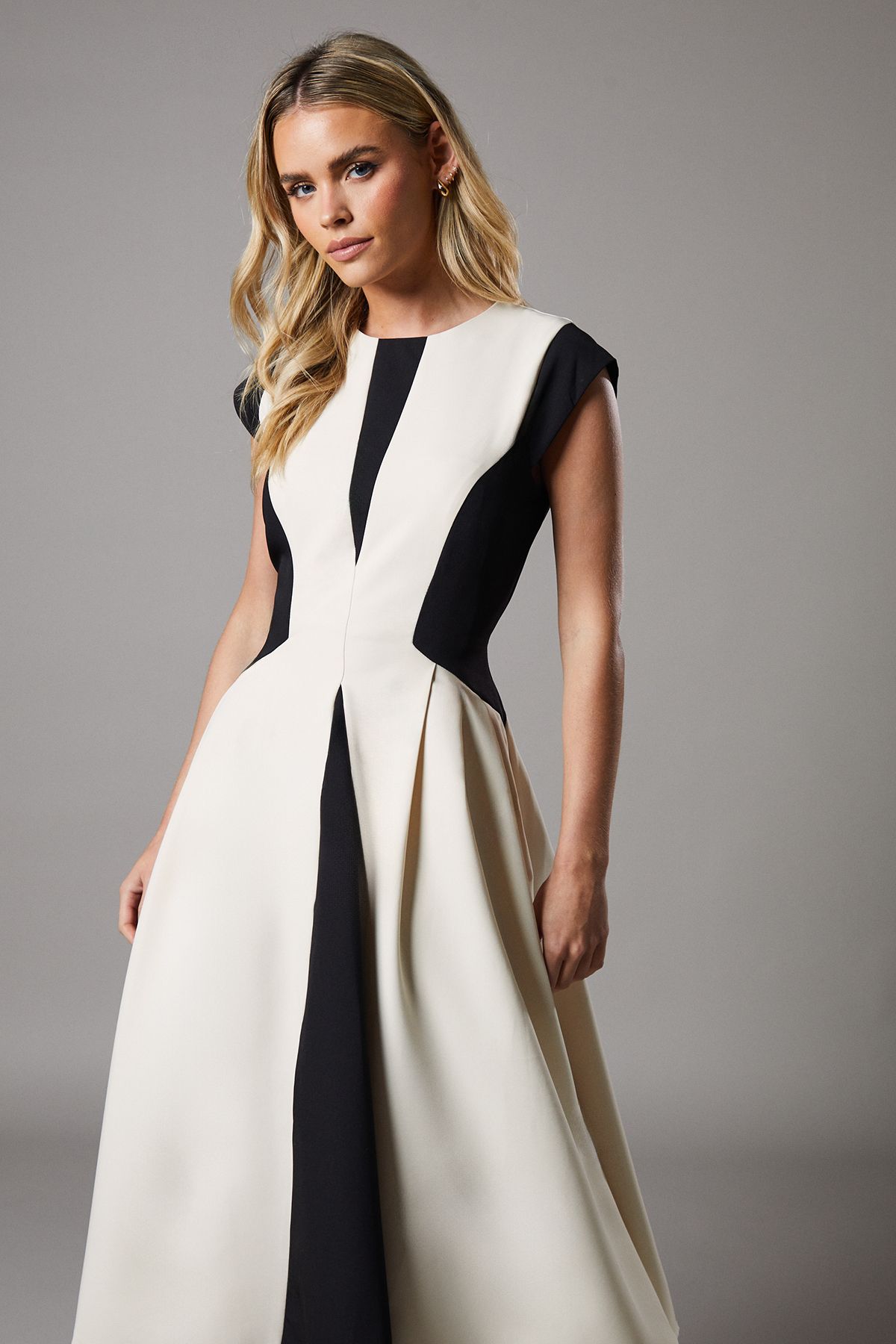 Coast Petite Crepe colour Block Midi Dress Mono image 2
