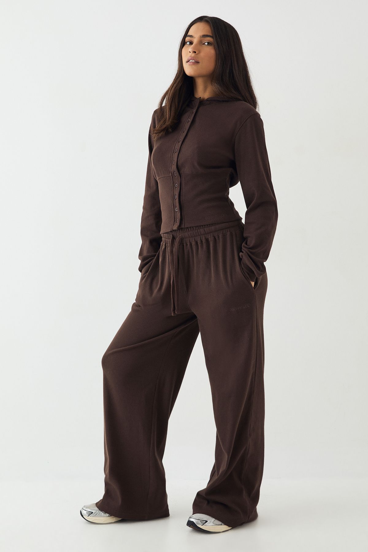 DSGN Studio DSGN Studio Rib Straight Leg Jogger Dark Chocolate image 3
