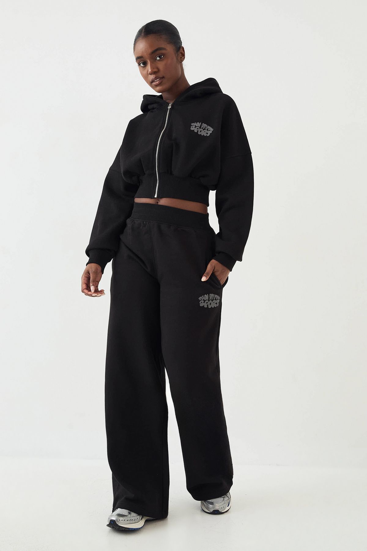 DSGN Studio DSGN Studio Sport Bubble Straight Leg Jogger Black image 3