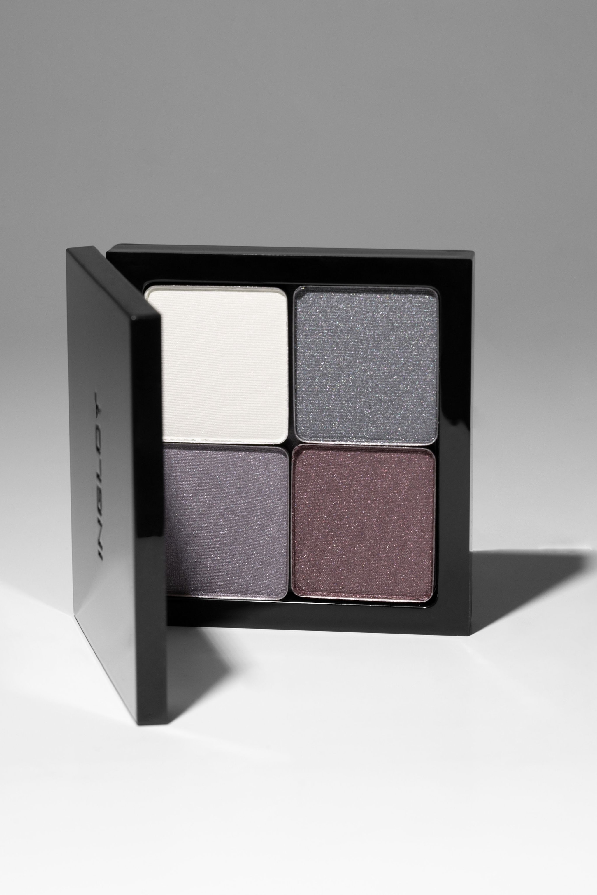INGLOT Freedom System Eye Shadow Pearl NF image 4
