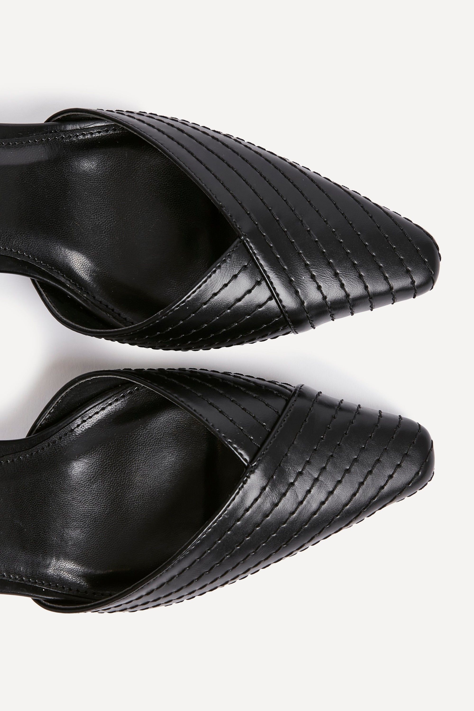 Linzi Siren Black Faux Leather Quilted Court Heel image 5