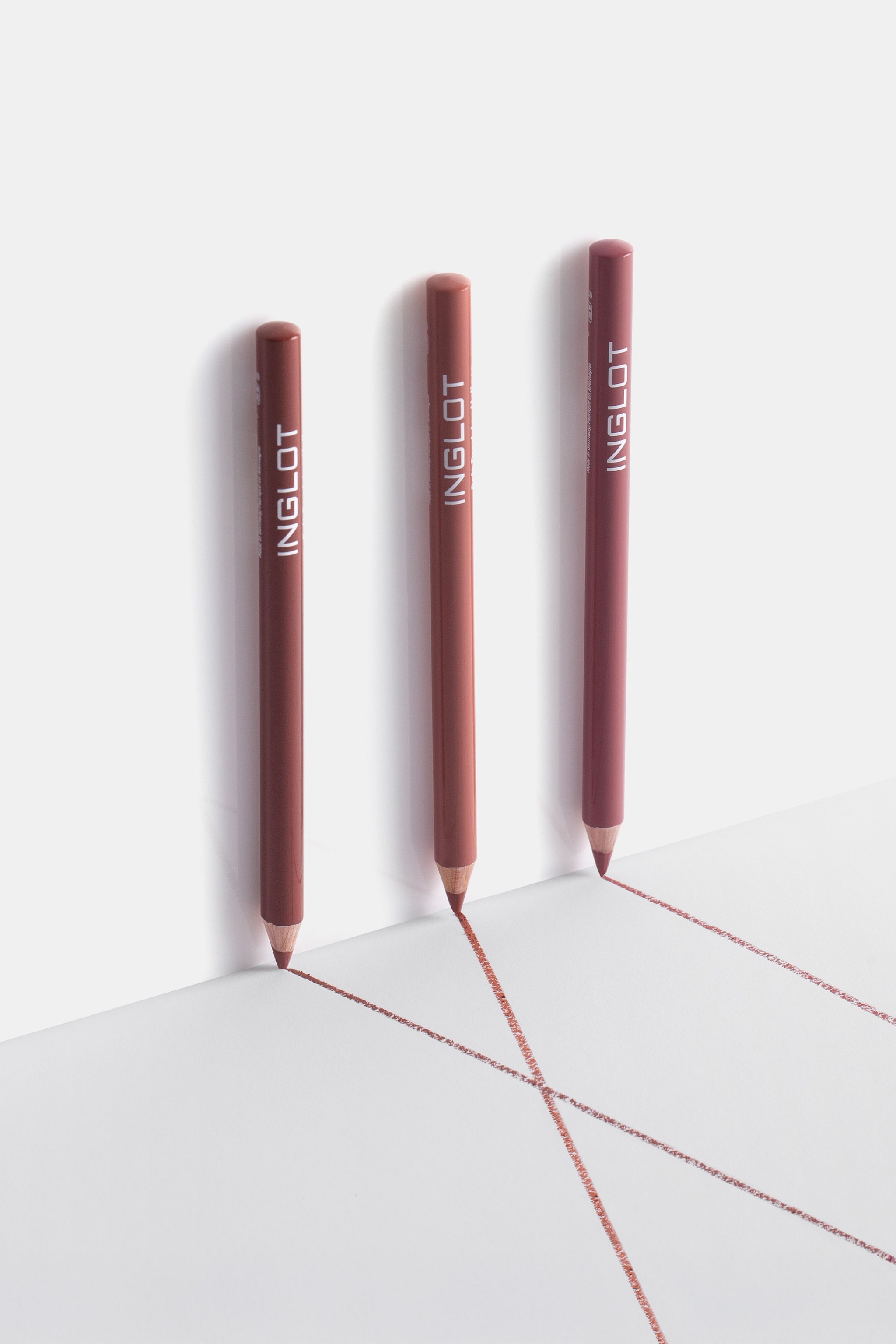 INGLOT Soft Precision Lipliner image 4