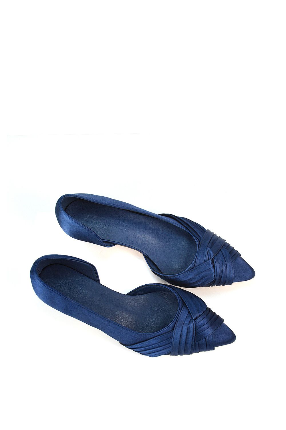 XY London 'Freya' Pointed Toe Kitten Low Heel Classic Bridal Shoe Pumps image 6