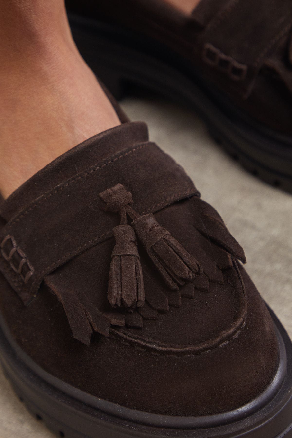 Oasis Brooker Suede Tassel Chunky Loafers Chocolate image 4