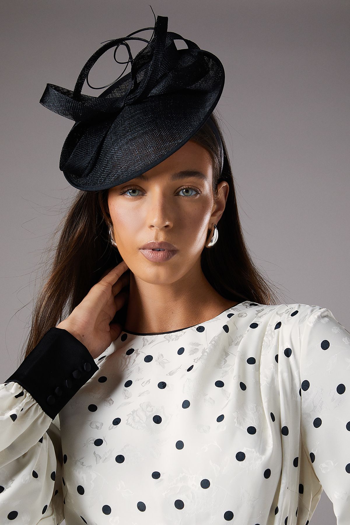 Coast Side Facing Structured Fascinator Black image 2