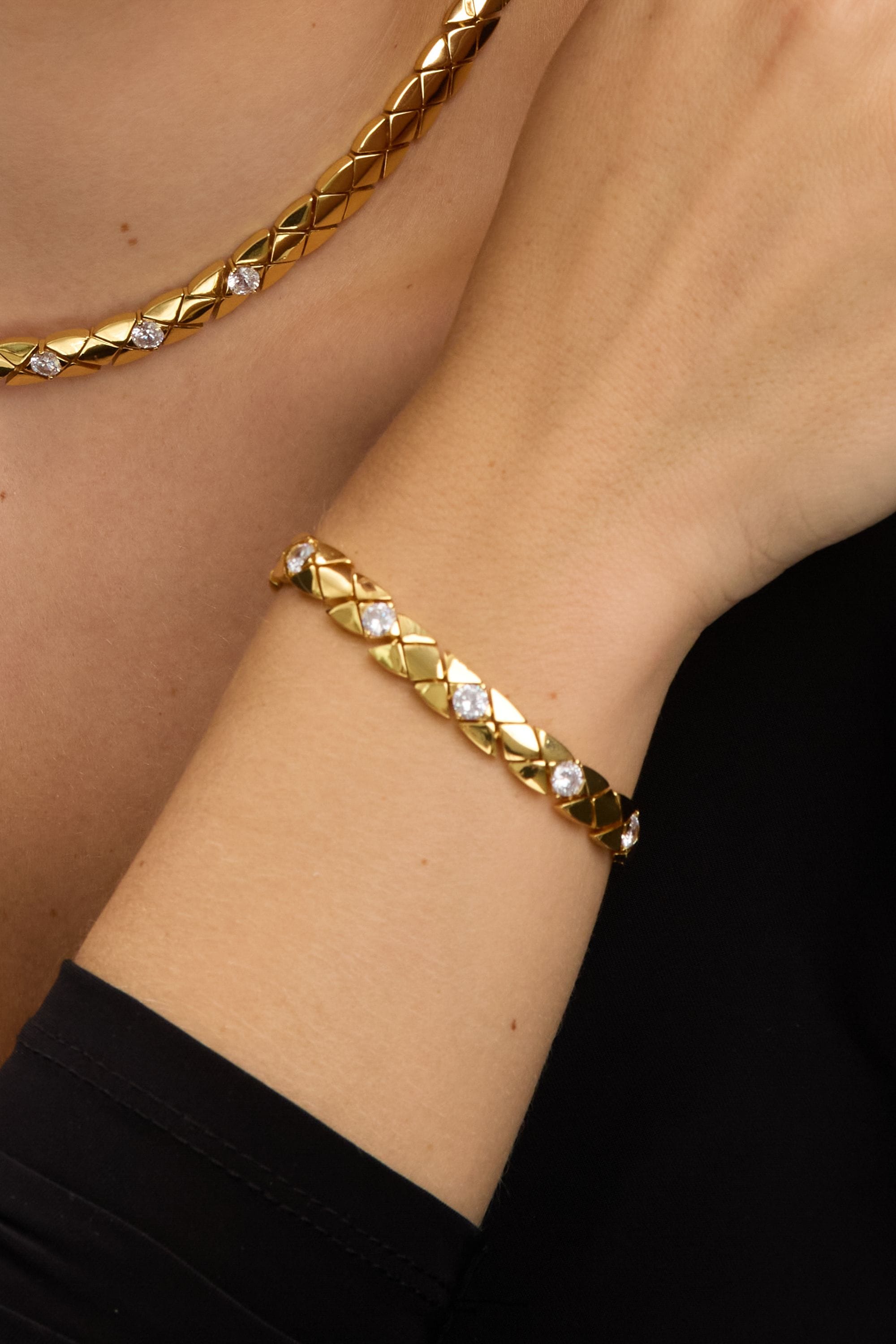 Jon Richard 18K Gold Plated and Crystal Flat Chain Necklace image 3