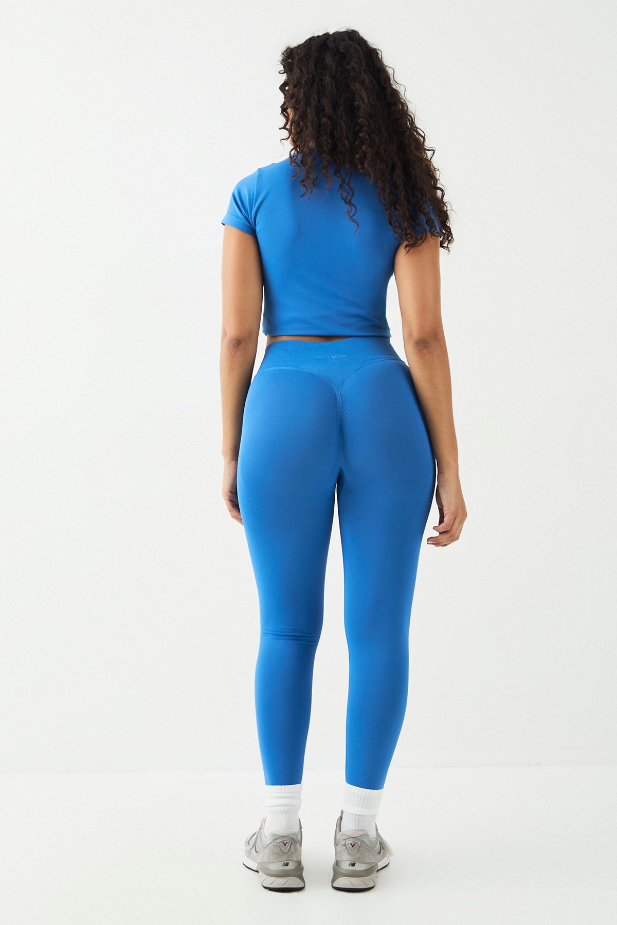DSGN Studio DSGN Studio Sport Ultra Contour Seamless Scrunch Bum Legging Blue image 2