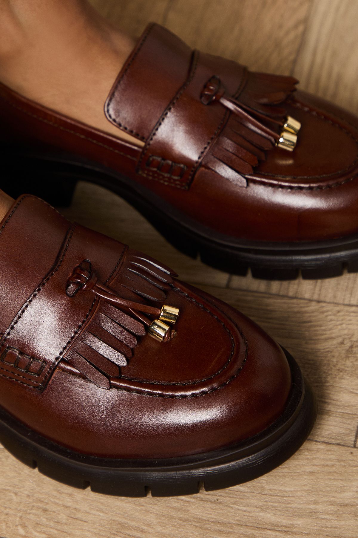 Oasis Brooke Real Leather Tassel Detail Chunky Loafers Tan image 4