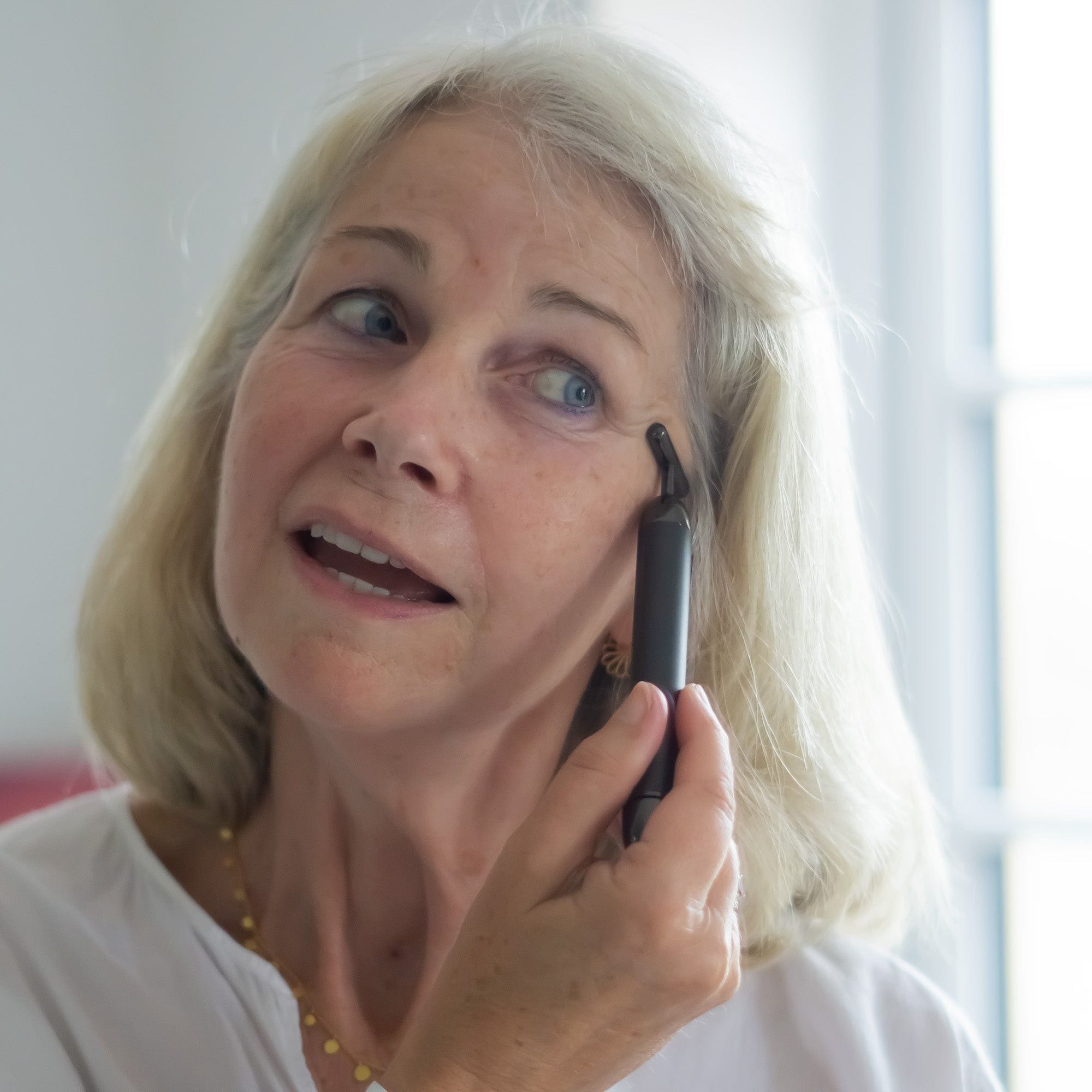 BEAUTYPRO T-BAR Sonic Vibrating Anti-Ageing Device image 3